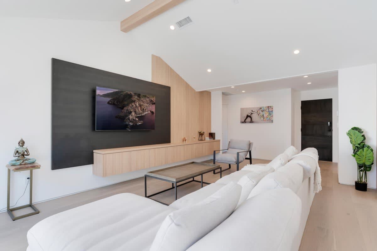 Encino, Los Angeles — Luxury furnished apartment in Encino, Los Angeles