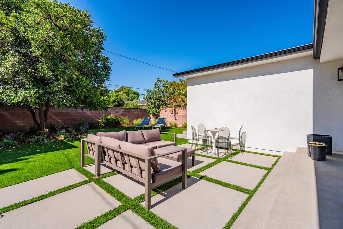 Encino, Los Angeles — Luxury furnished apartment in Encino, Los Angeles