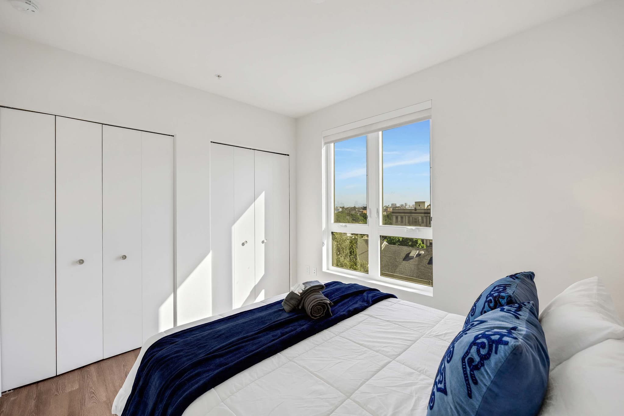 Franklin Village, Los Angeles — Luxury furnished apartment in Franklin Village, Los Angeles