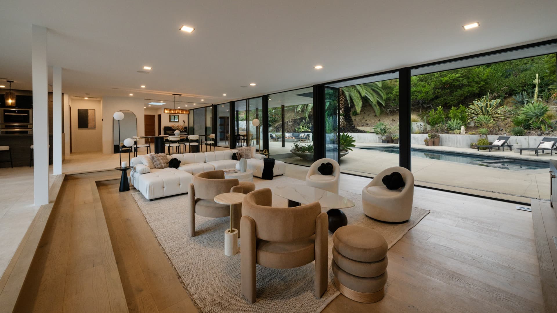 Beverly Hills, Los Angeles — Luxury furnished apartment in Beverly Hills, Los Angeles