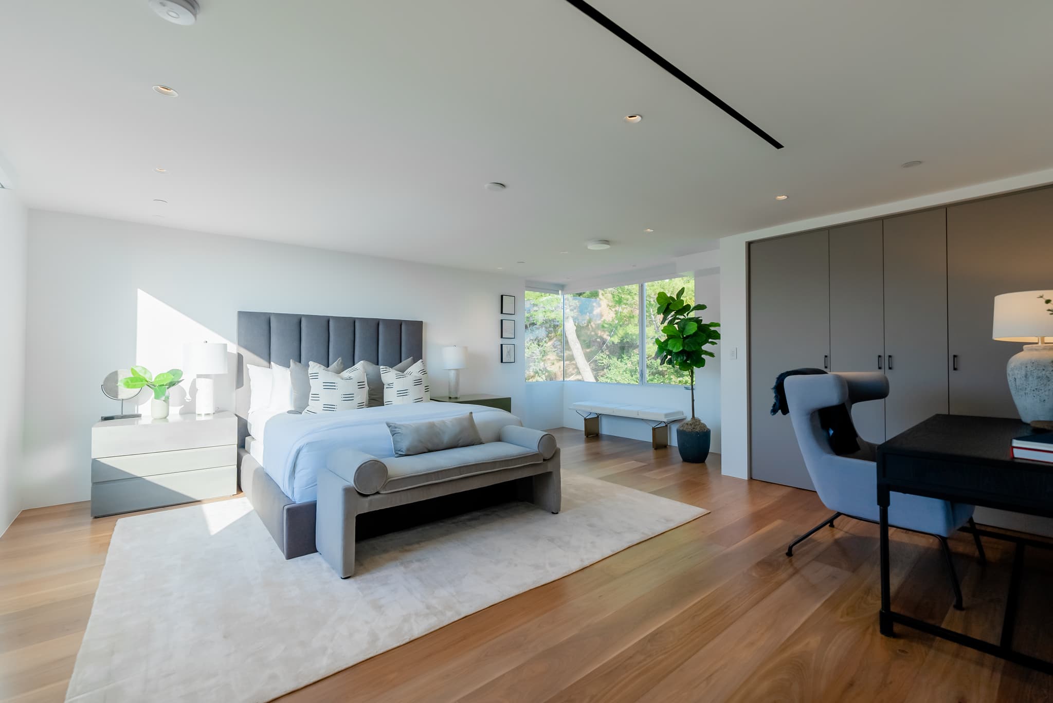 Beverly Crest, Los Angeles — Luxury furnished apartment in Beverly Crest, Los Angeles