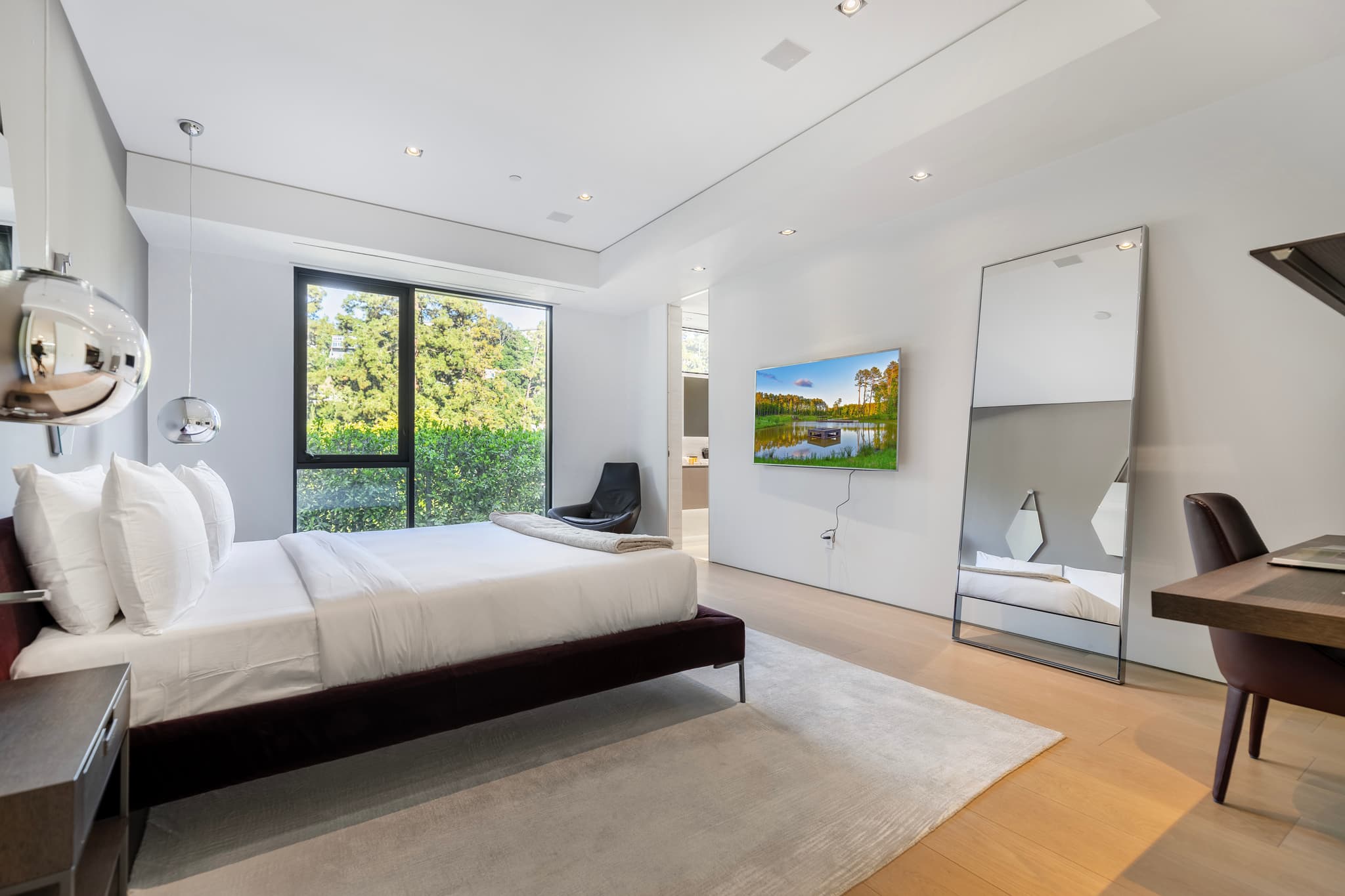 Beverly Crest, Los Angeles — Luxury furnished apartment in Beverly Crest, Los Angeles