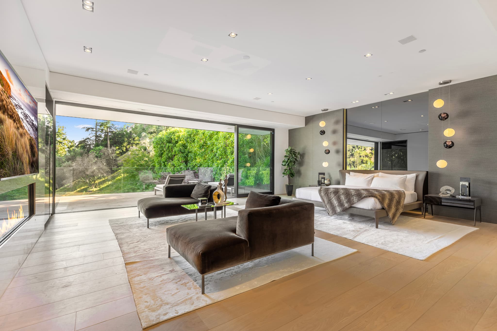 Beverly Crest, Los Angeles — Luxury furnished apartment in Beverly Crest, Los Angeles