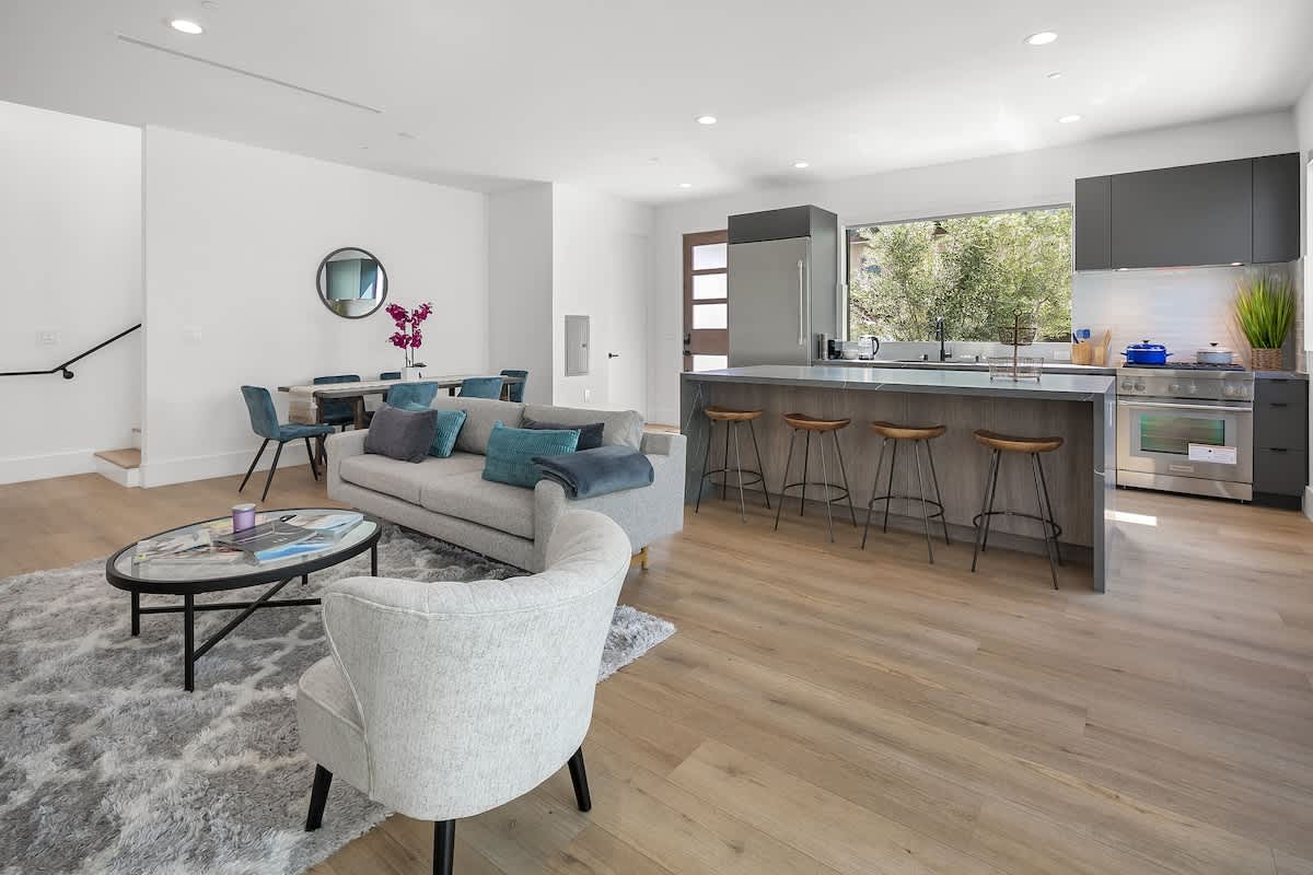 Fairfax & Melrose, Los Angeles — Luxury furnished apartment in Fairfax & Melrose, Los Angeles