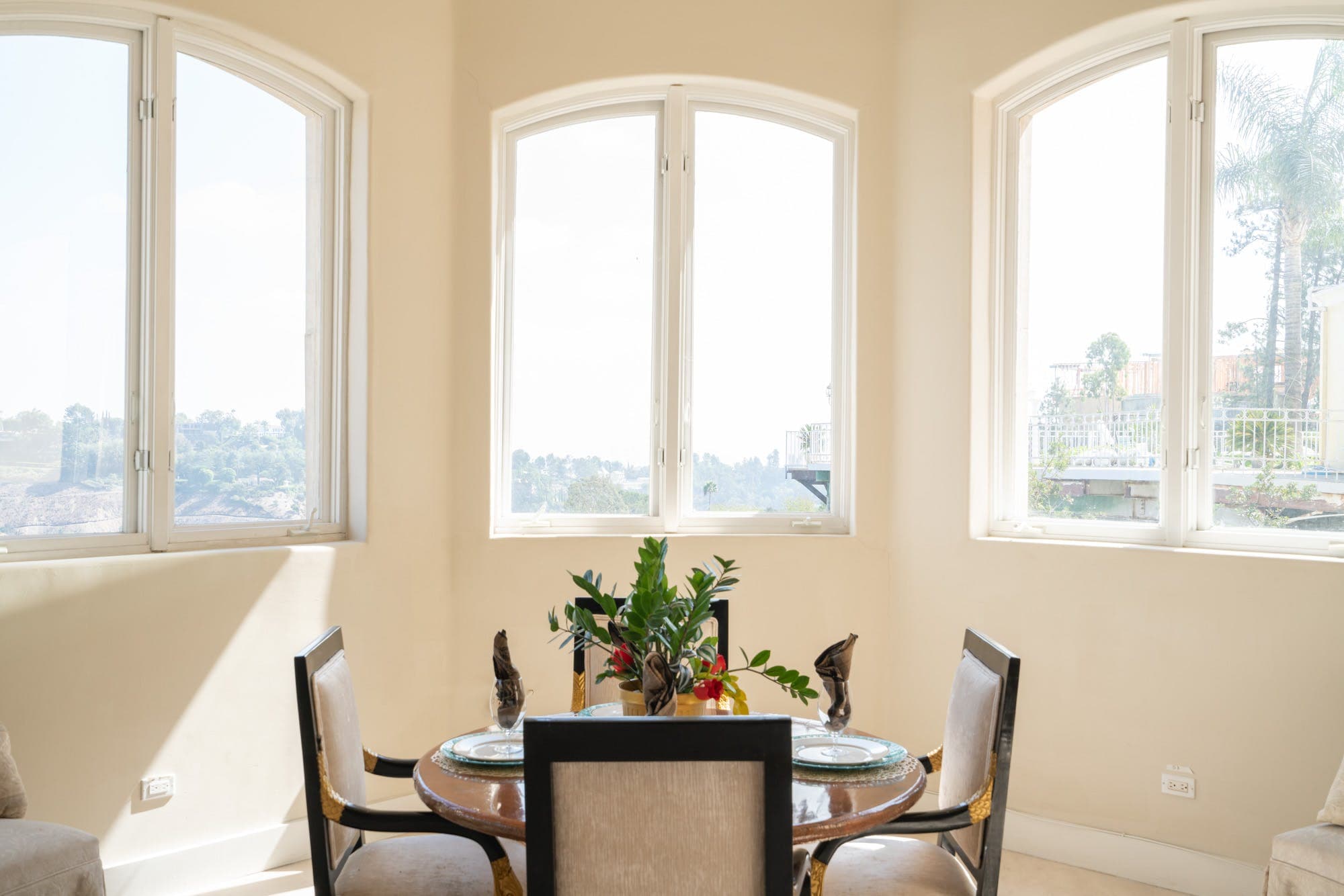 Bel Air, Los Angeles — Luxury furnished apartment in Bel Air, Los Angeles