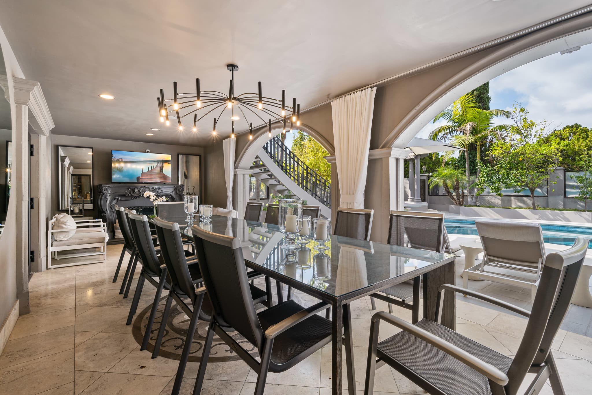 Laurel Canyon, Los Angeles — Luxury furnished apartment in Laurel Canyon, Los Angeles