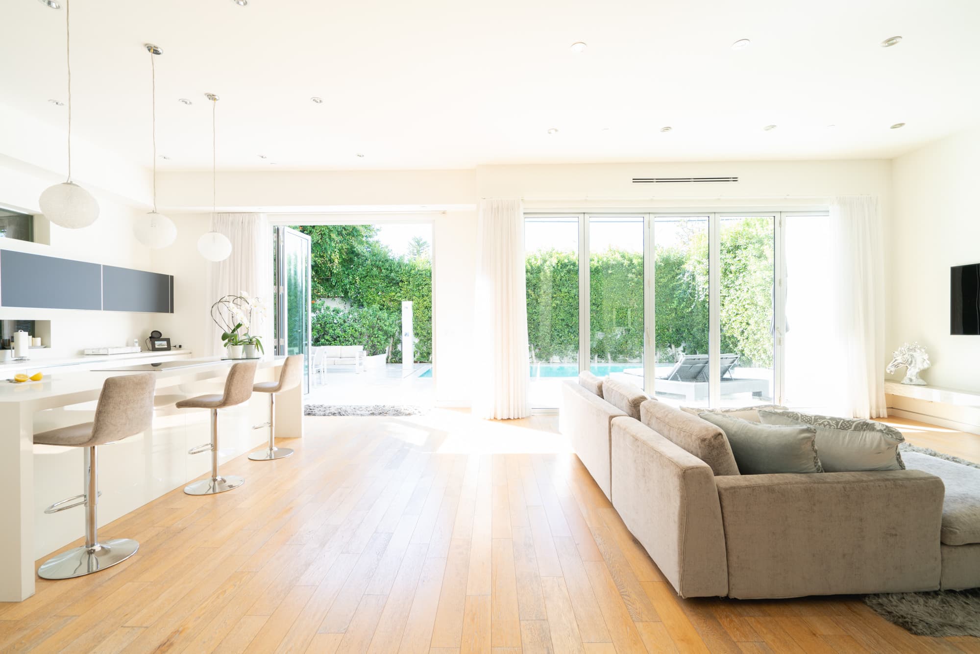 Beverly Grove, Los Angeles — Luxury furnished apartment in Beverly Grove, Los Angeles