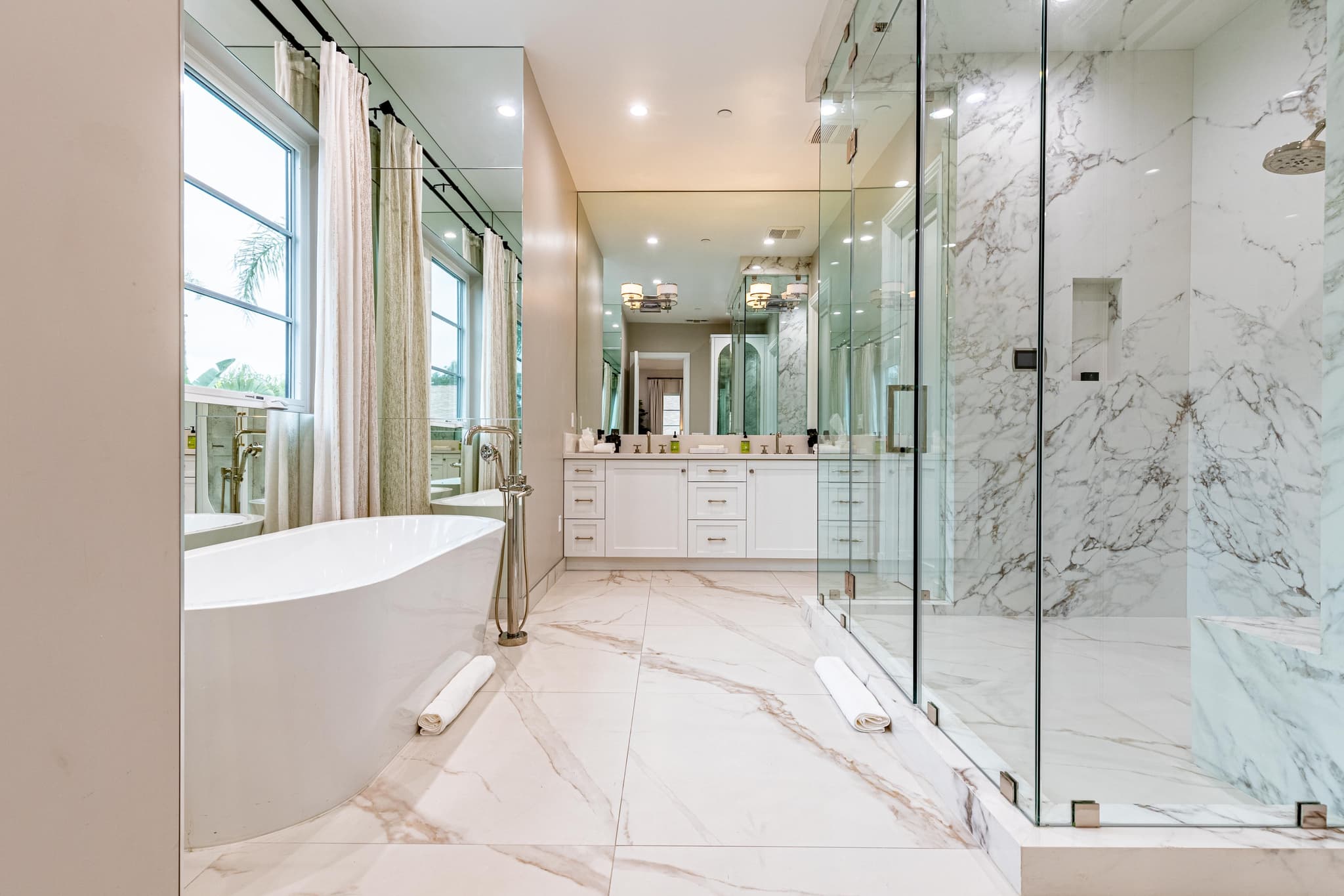 Encino, Los Angeles — Luxury furnished apartment in Encino, Los Angeles