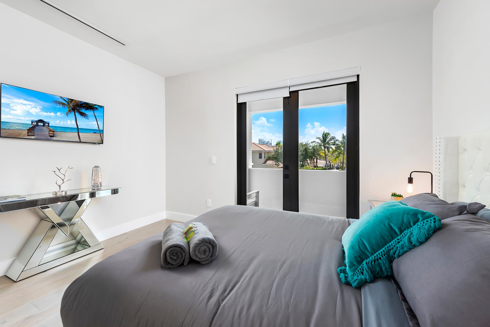 Hollywood, Fort Lauderdale — Luxury furnished apartment in Hollywood, Fort Lauderdale