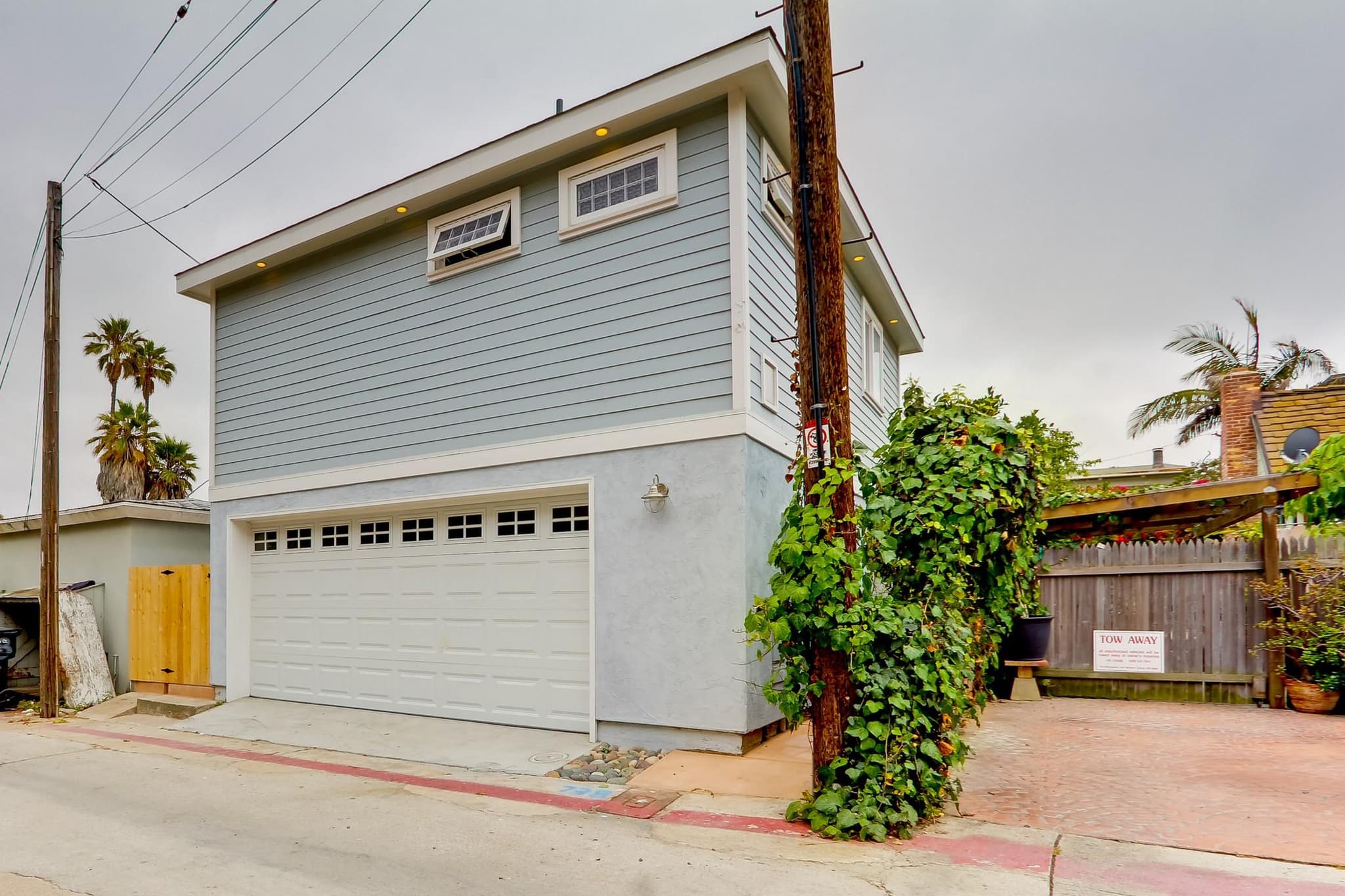 Ocean Beach, San Diego — Luxury furnished apartment in Ocean Beach, San Diego