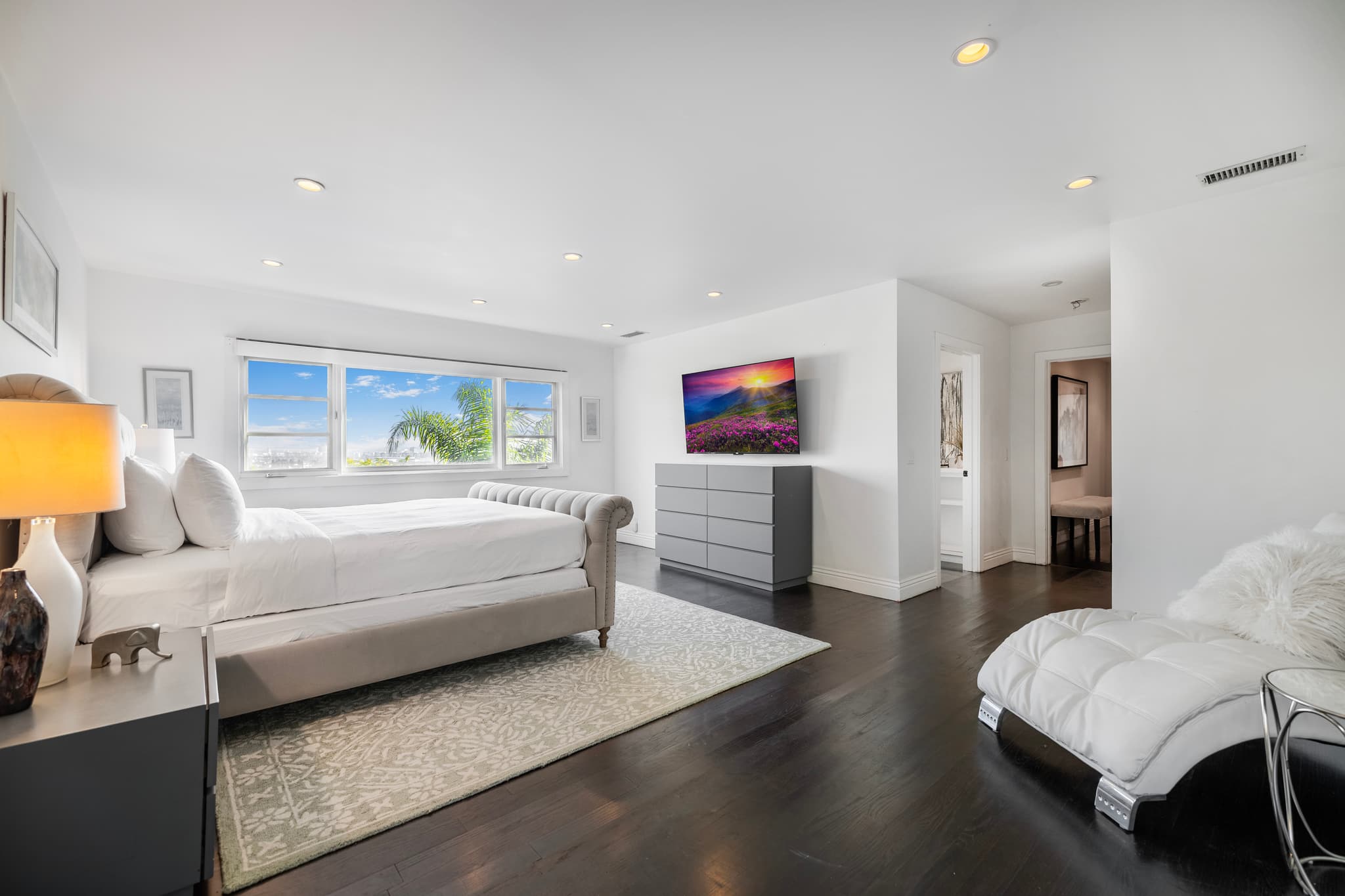 West Hollywood, Los Angeles — Luxury furnished apartment in West Hollywood, Los Angeles