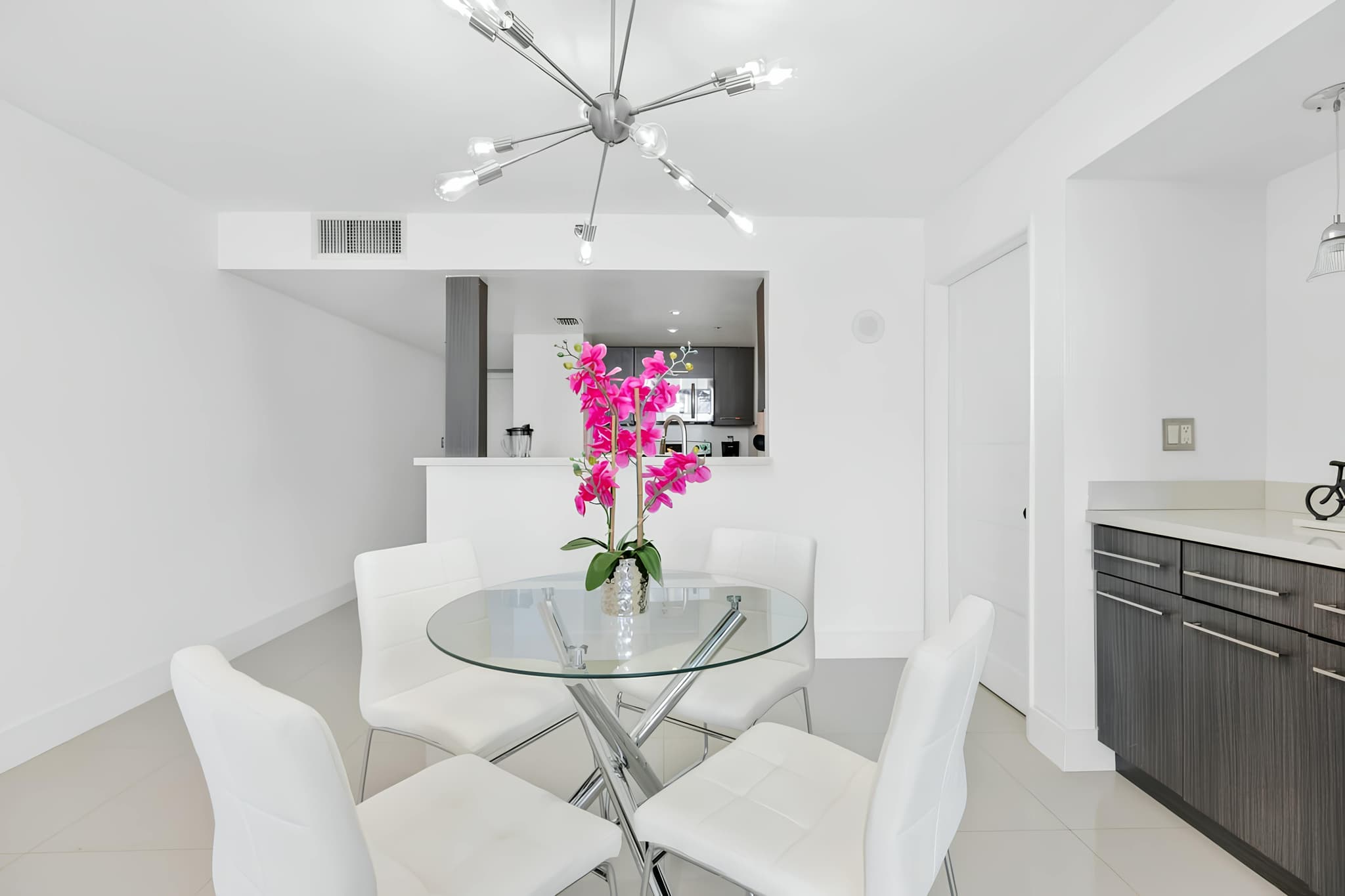 Downtown Miami, Miami — Luxury furnished apartment in Downtown Miami, Miami