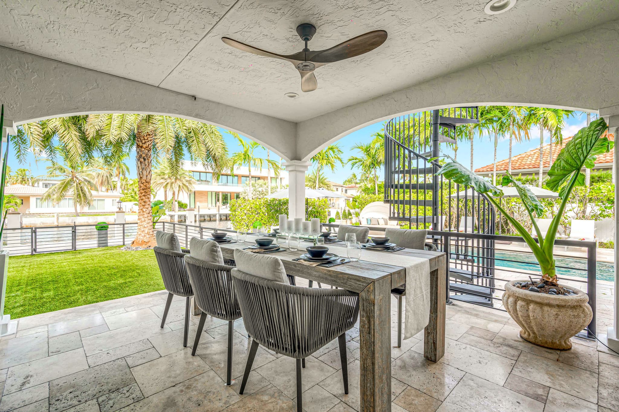 Las Olas Isles, Fort Lauderdale — Luxury furnished apartment in Las Olas Isles, Fort Lauderdale