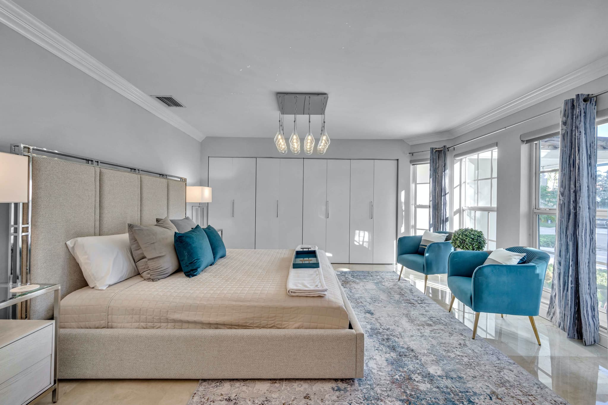 Las Olas Isles, Fort Lauderdale — Luxury furnished apartment in Las Olas Isles, Fort Lauderdale