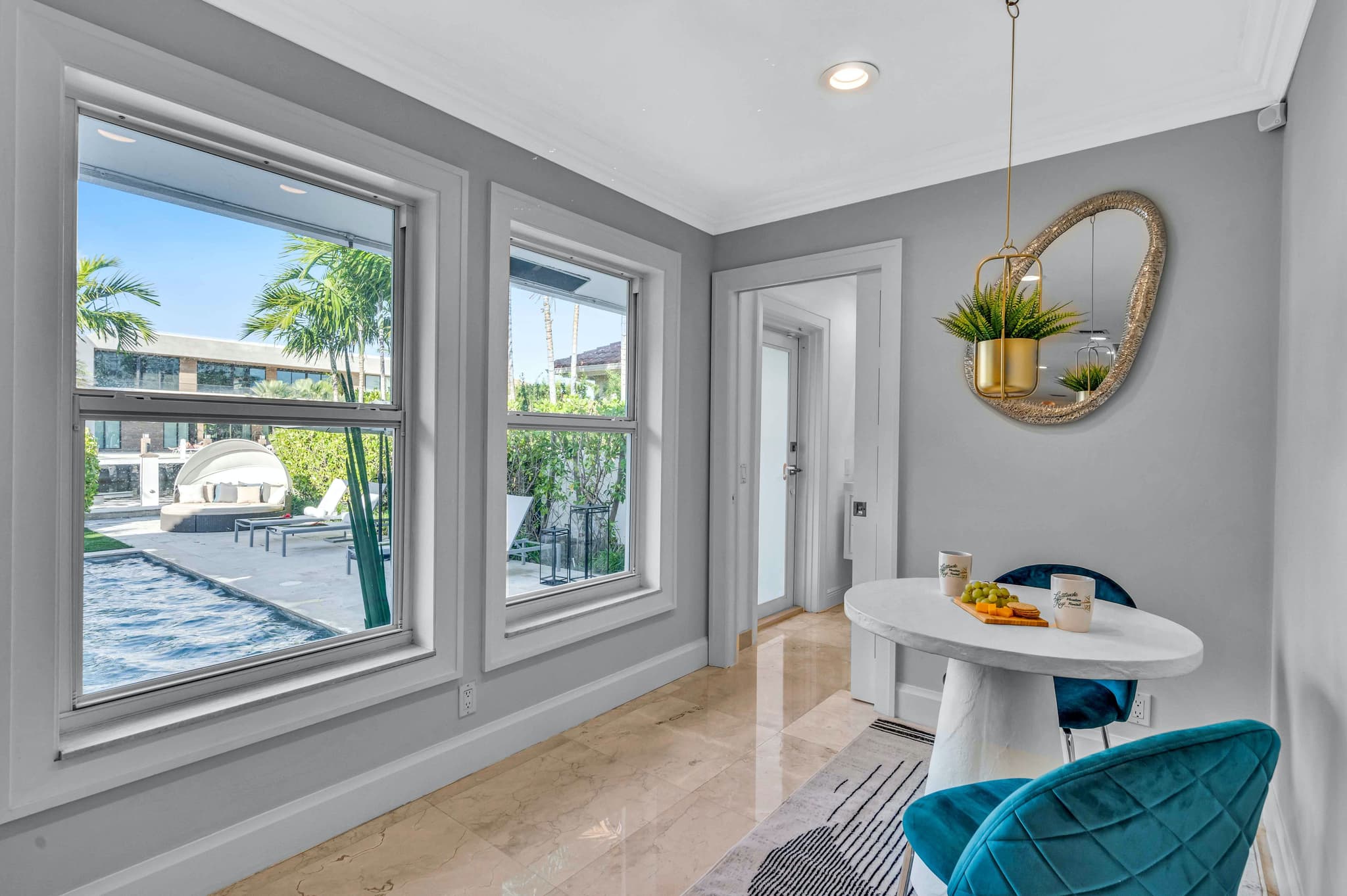 Las Olas Isles, Fort Lauderdale — Luxury furnished apartment in Las Olas Isles, Fort Lauderdale