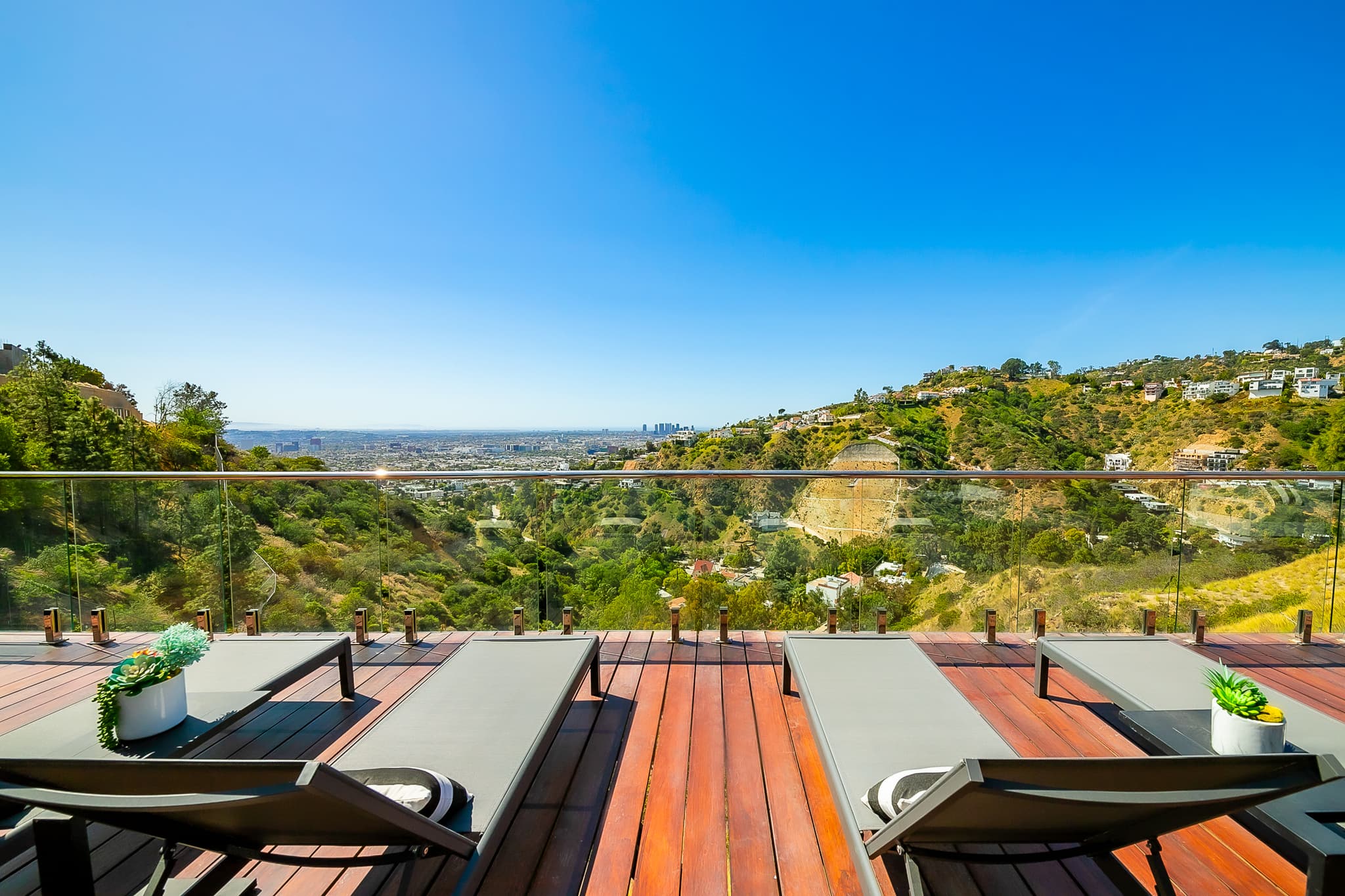 Laurel Canyon, Los Angeles — Luxury furnished apartment in Laurel Canyon, Los Angeles