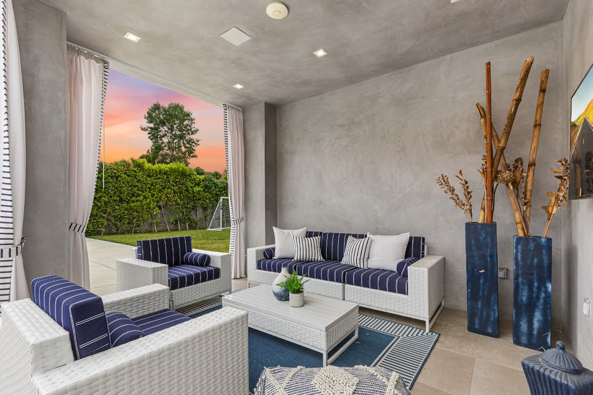 Encino, Los Angeles — Luxury furnished apartment in Encino, Los Angeles