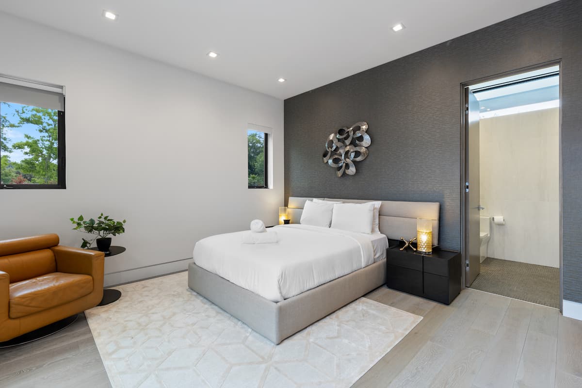 Encino, Los Angeles — Luxury furnished apartment in Encino, Los Angeles