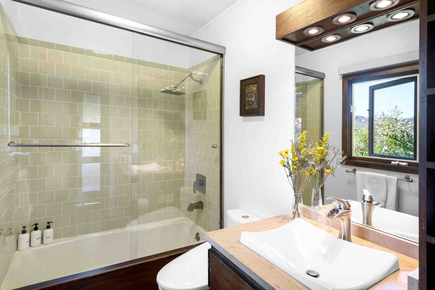 Topanga, Los Angeles — Luxury furnished apartment in Topanga, Los Angeles