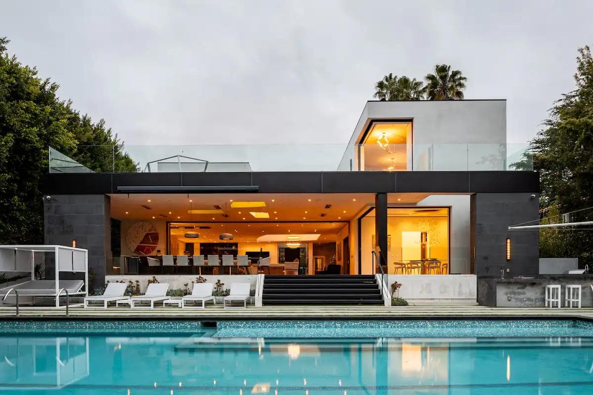 Beverly Hills, Los Angeles — Luxury furnished apartment in Beverly Hills, Los Angeles