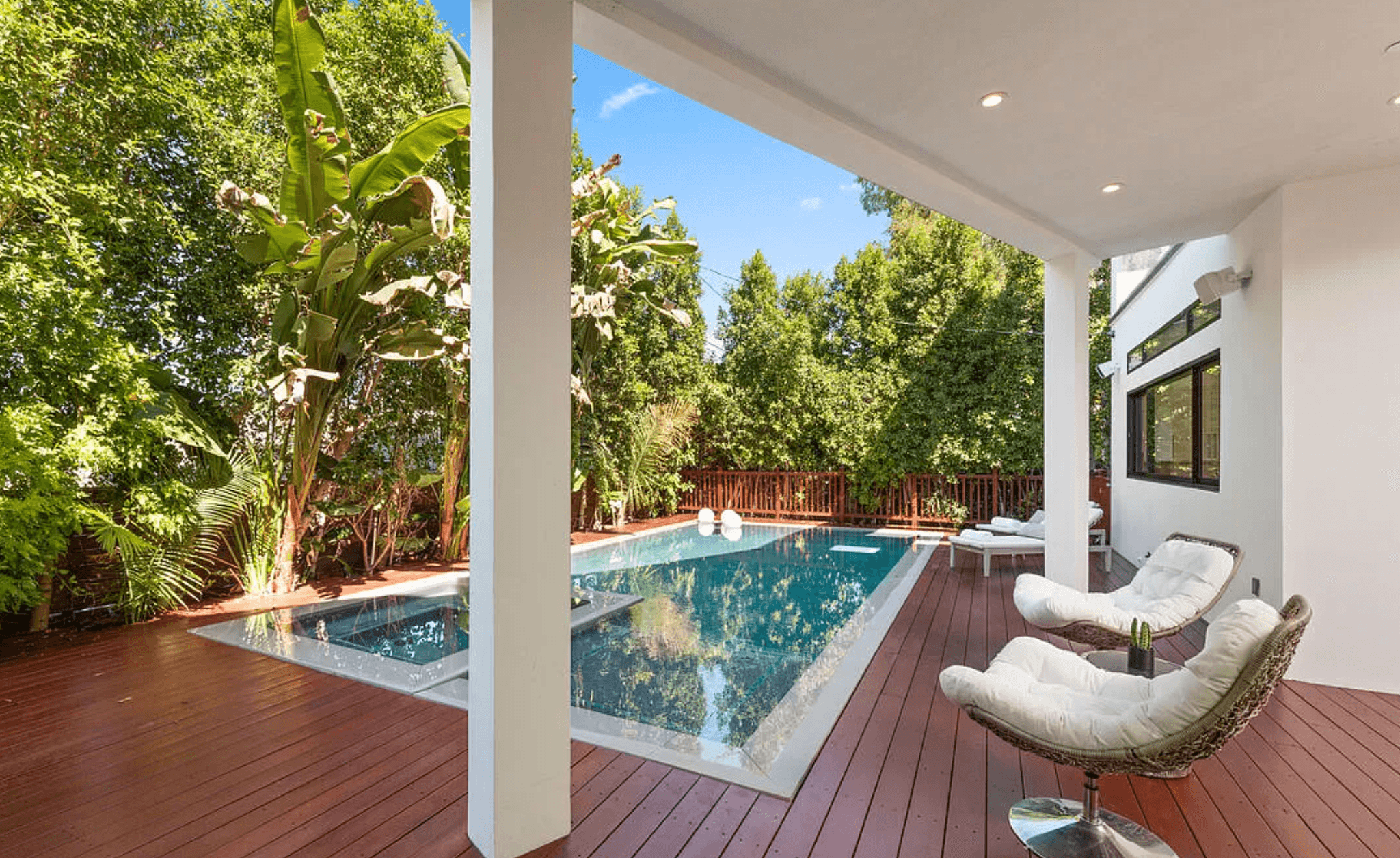 Encino, Los Angeles — Luxury furnished apartment in Encino, Los Angeles