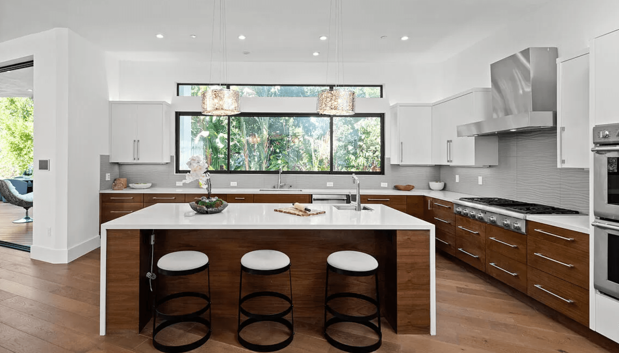 Encino, Los Angeles — Luxury furnished apartment in Encino, Los Angeles