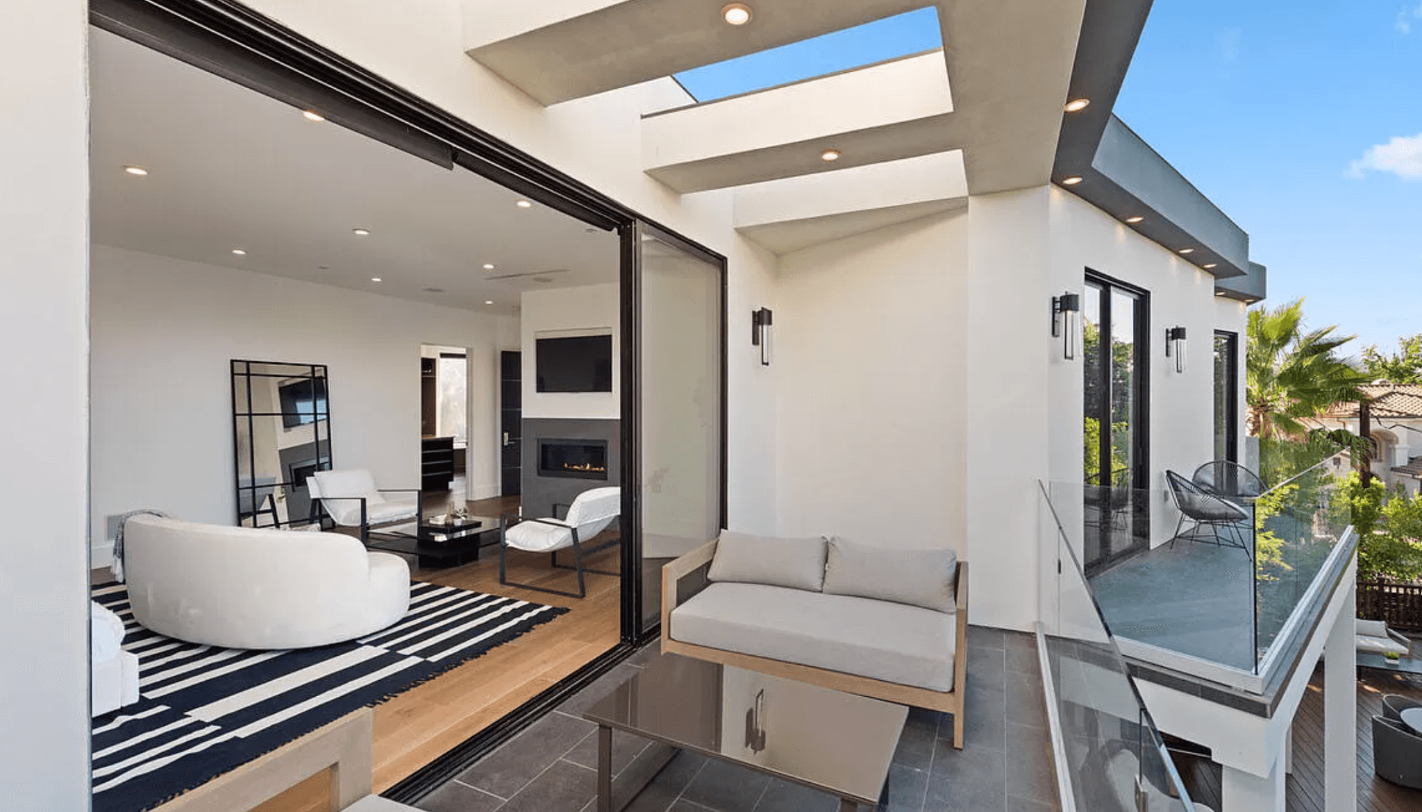 Encino, Los Angeles — Luxury furnished apartment in Encino, Los Angeles