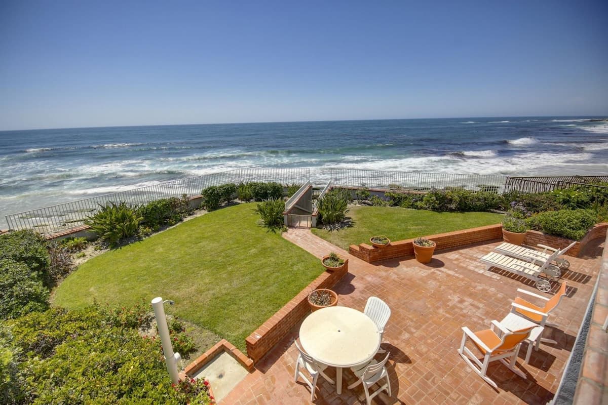 La Jolla, San Diego — Luxury furnished apartment in La Jolla, San Diego