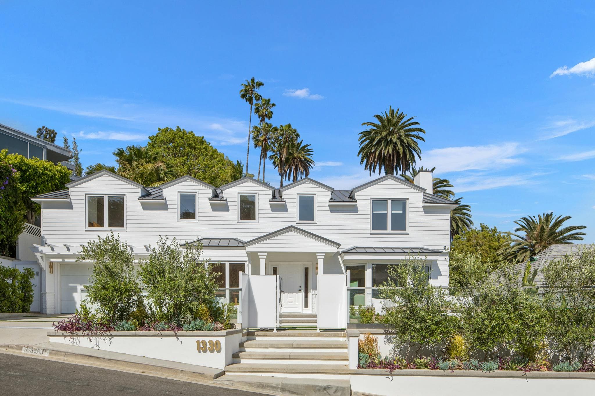 West Hollywood, Los Angeles — Luxury furnished apartment in West Hollywood, Los Angeles