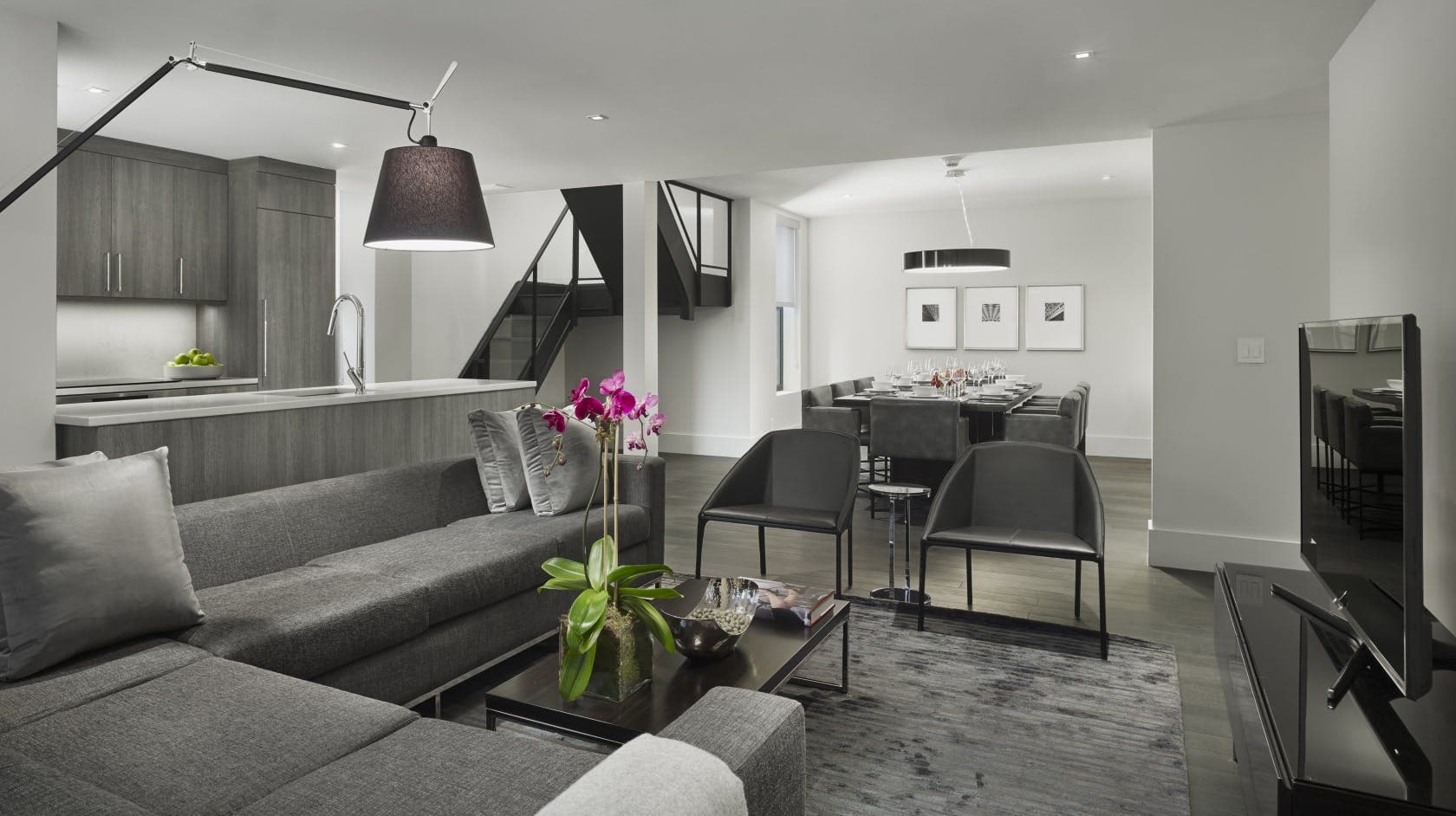 Times Square, Manhattan — Luxury furnished apartment in Times Square, New York City