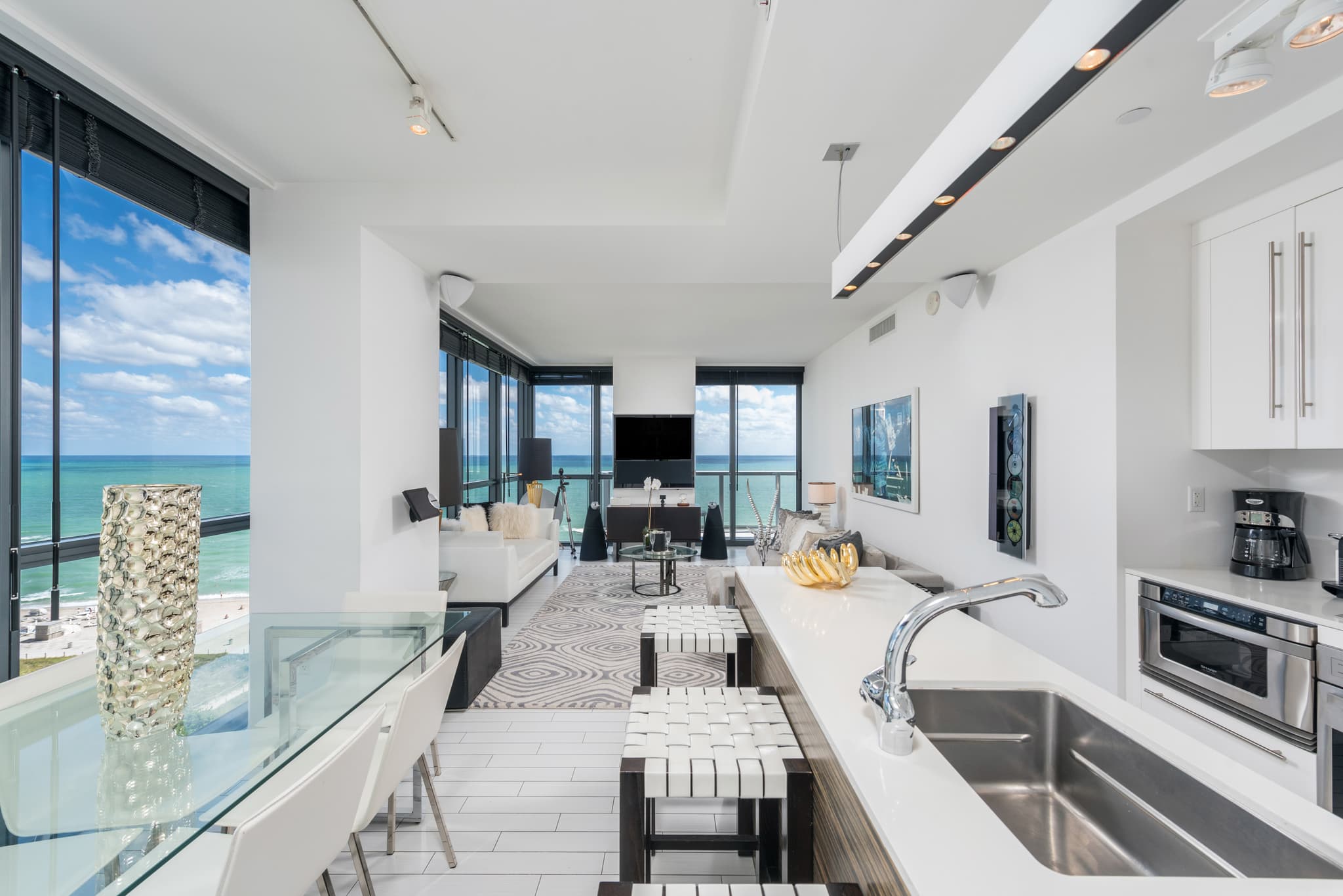 Miami Beach, Miami — Luxury furnished apartment in Miami Beach, Miami