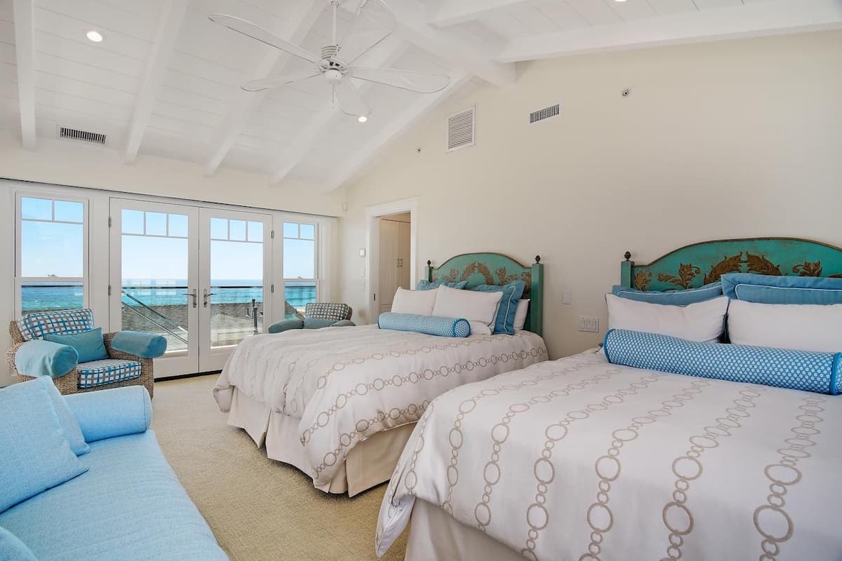 La Jolla, San Diego — Luxury furnished apartment in La Jolla, San Diego