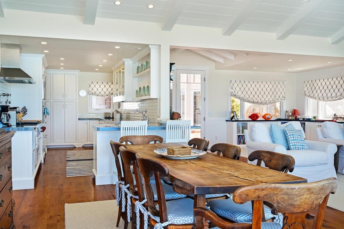 La Jolla, San Diego — Luxury furnished apartment in La Jolla, San Diego