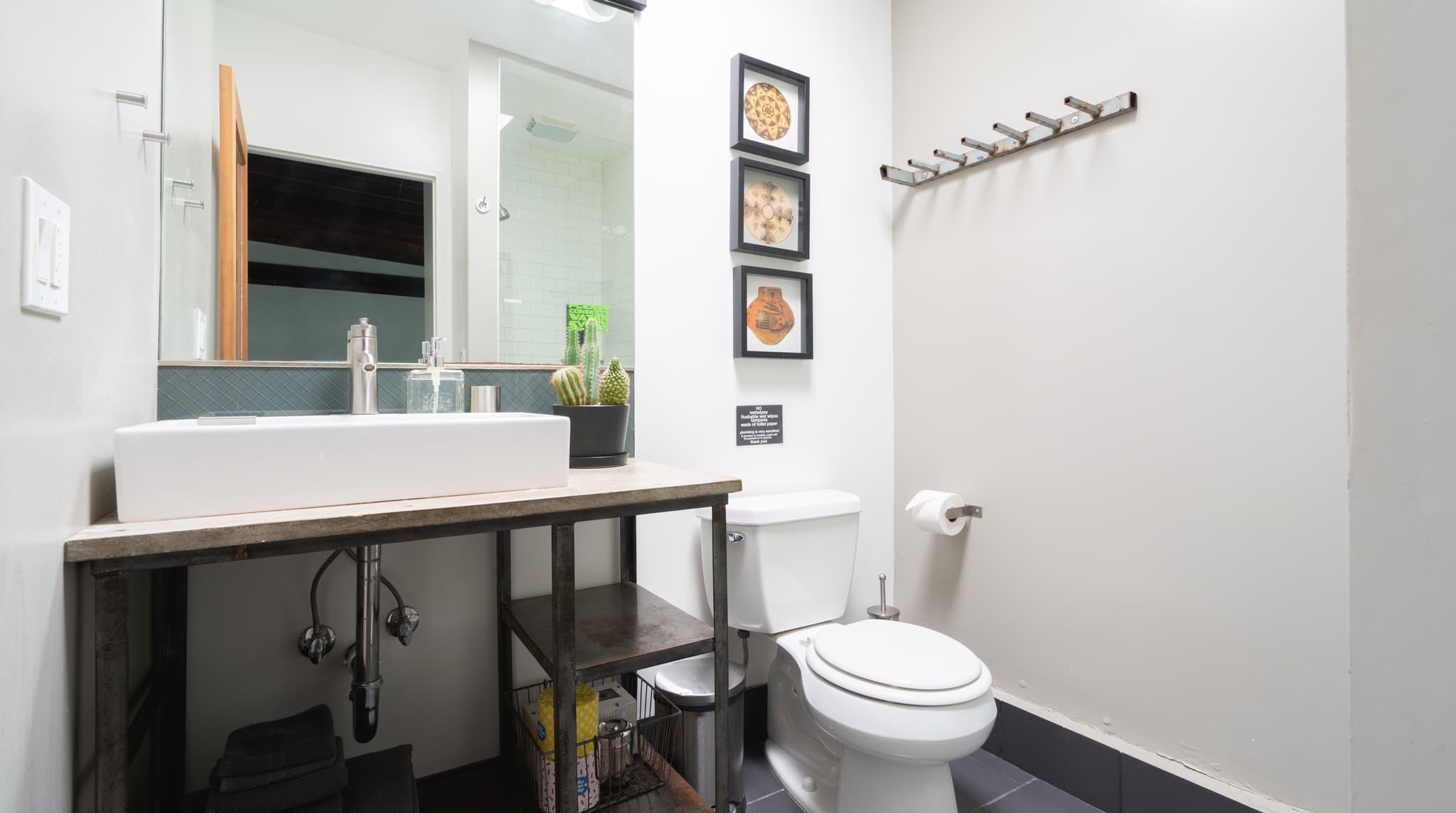 Highland Park, Los Angeles — Luxury furnished apartment in Highland Park, Los Angeles