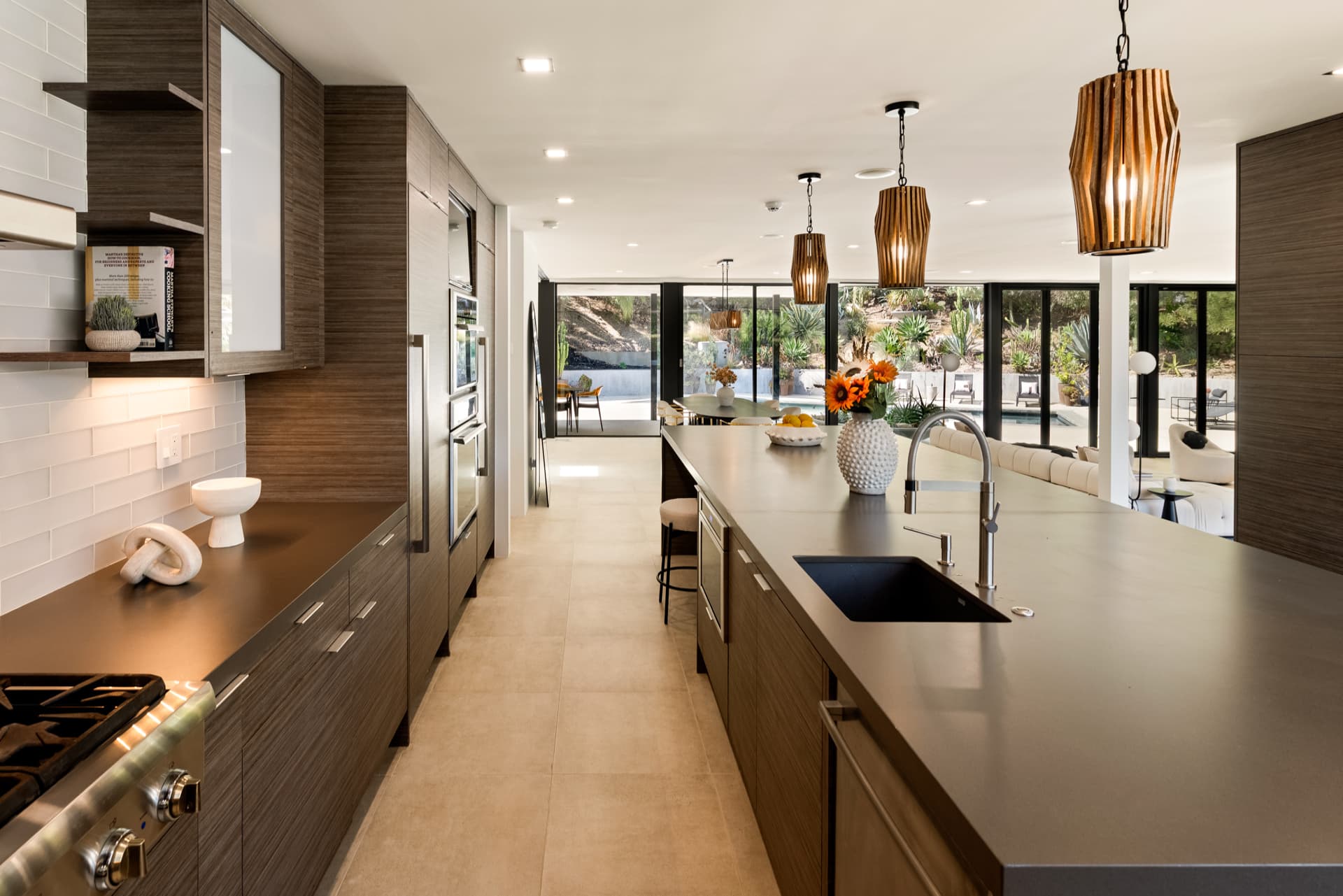 Beverly Hills, Los Angeles — Luxury furnished apartment in Beverly Hills, Los Angeles