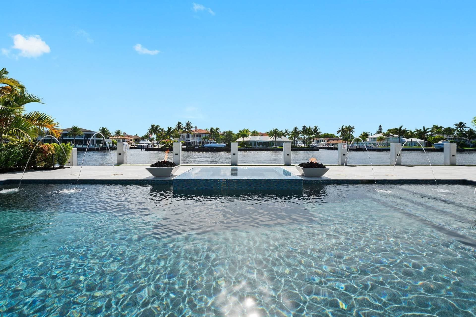 Las Olas Isles, Fort Lauderdale — Luxury furnished apartment in Las Olas Isles, Fort Lauderdale