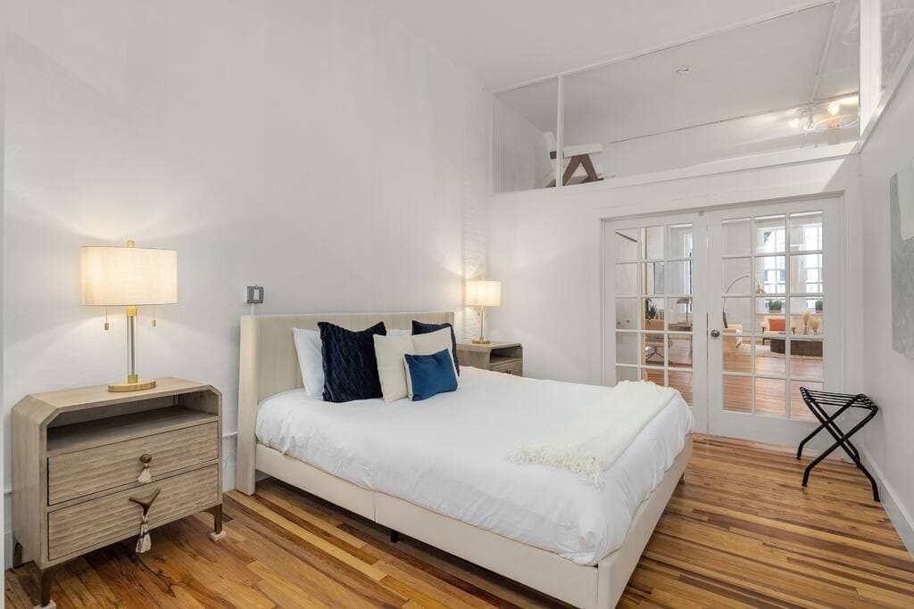 SoHo, SoHo — Luxury furnished apartment in SoHo, New York City