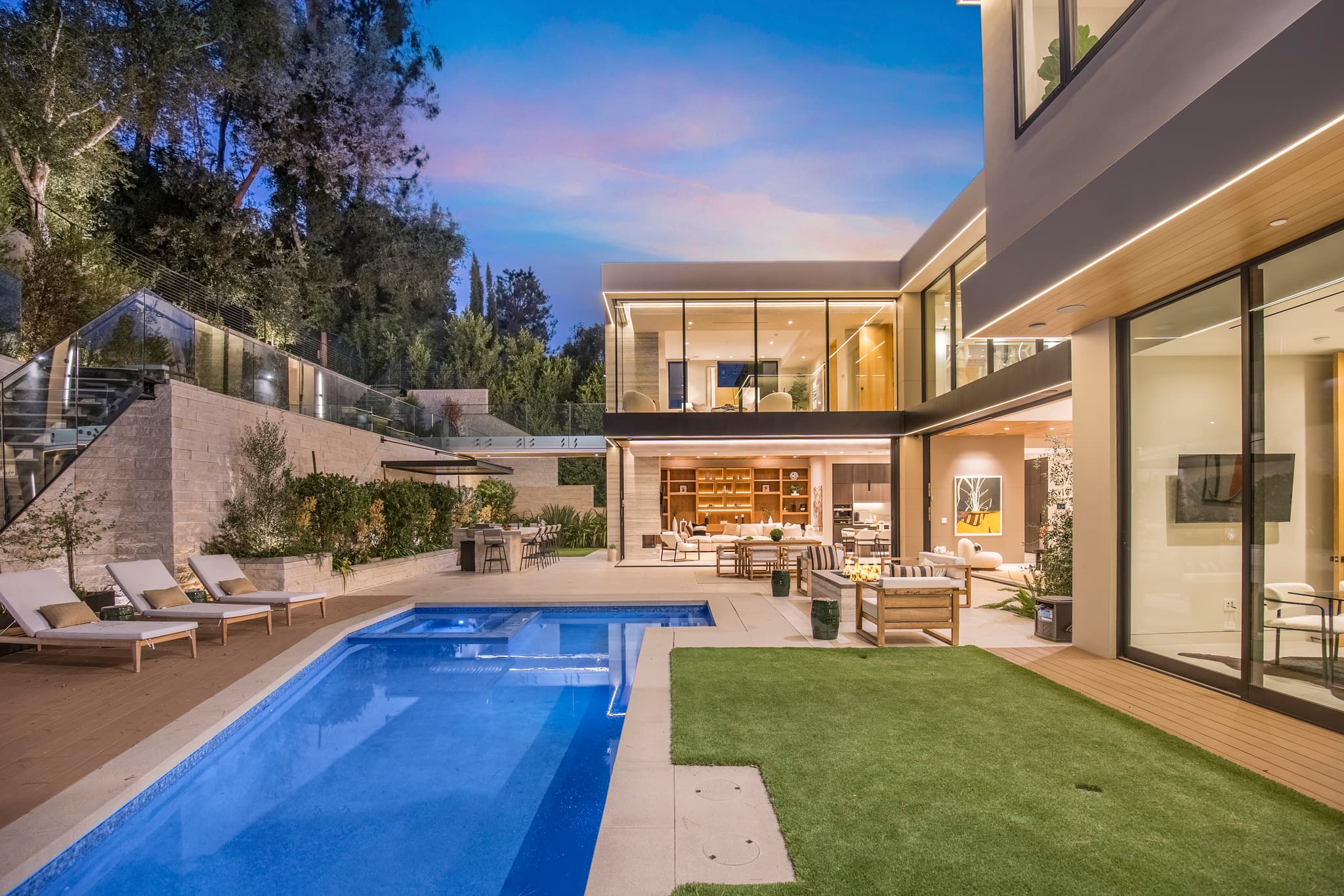 Beverly Crest, Los Angeles — Luxury furnished apartment in Beverly Crest, Los Angeles