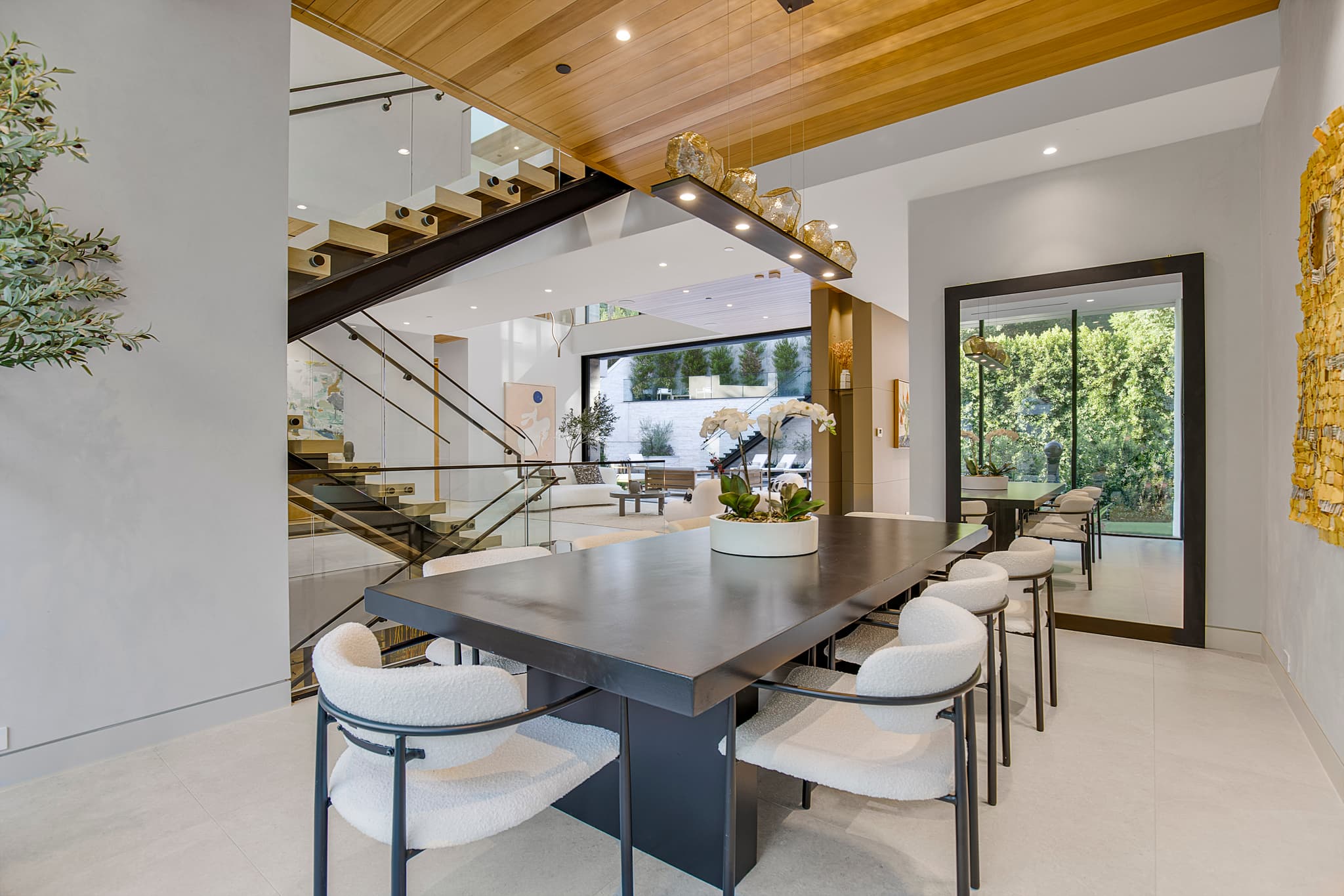 Beverly Crest, Los Angeles — Luxury furnished apartment in Beverly Crest, Los Angeles