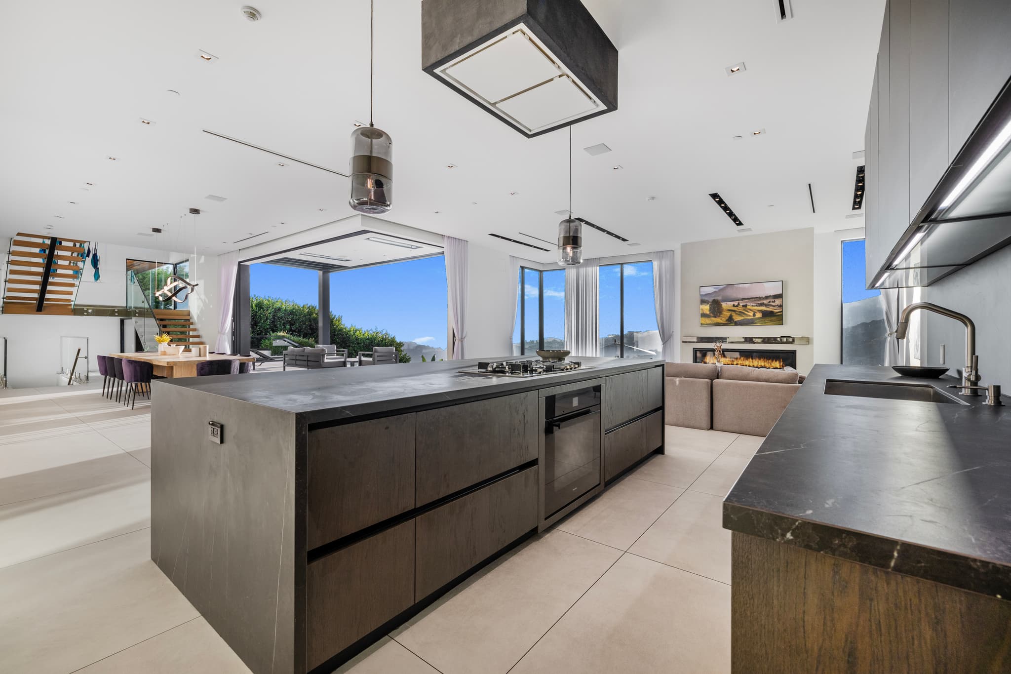 Bel Air, Los Angeles — Luxury furnished apartment in Bel Air, Los Angeles