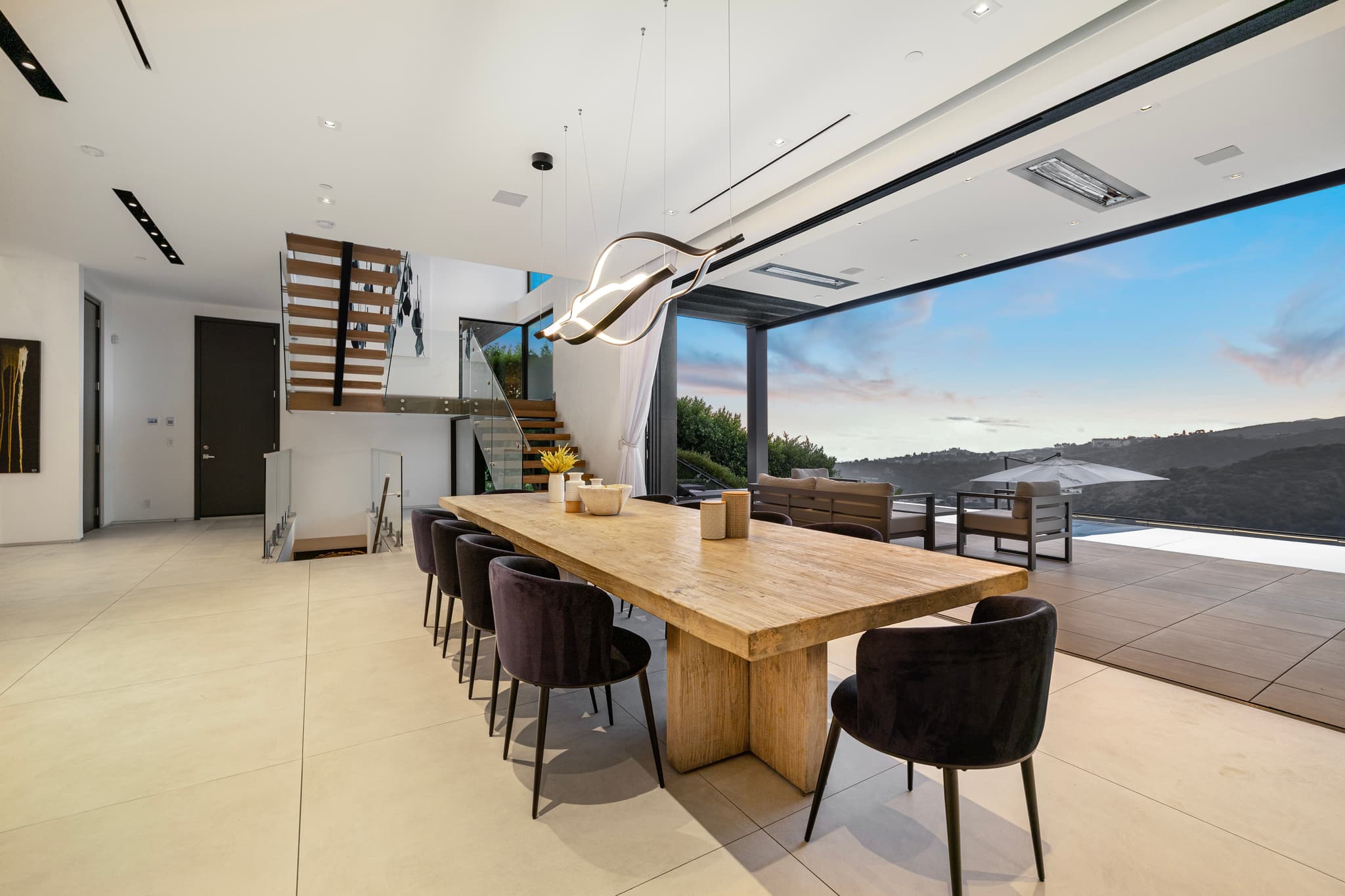 Bel Air, Los Angeles — Luxury furnished apartment in Bel Air, Los Angeles