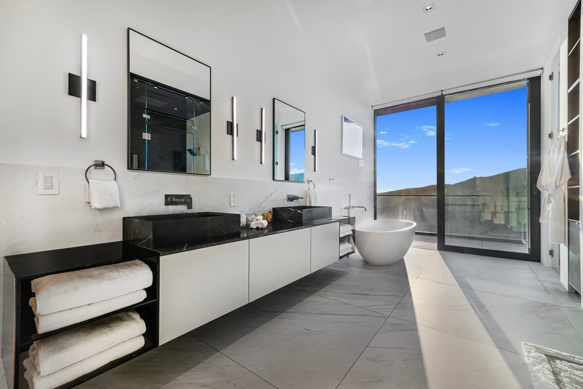 Bel Air, Los Angeles — Luxury furnished apartment in Bel Air, Los Angeles