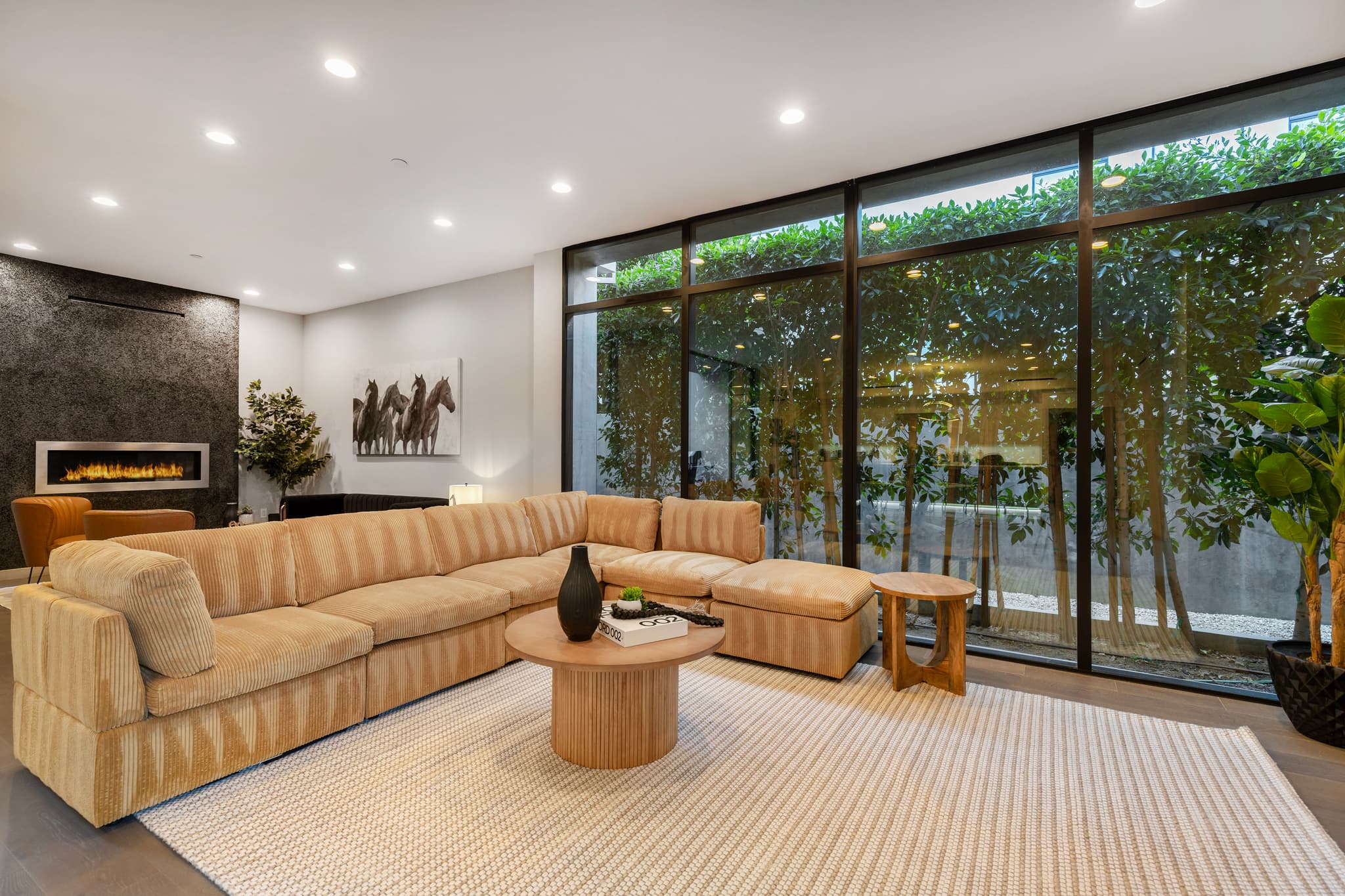 Beverly Crest, Los Angeles — Luxury furnished apartment in Beverly Crest, Los Angeles