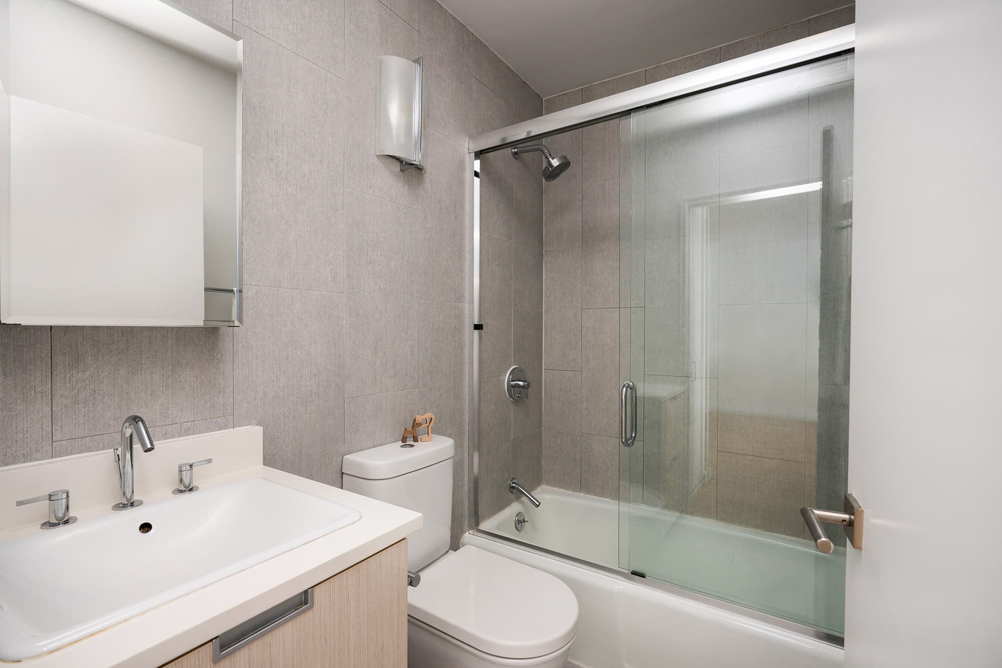 Midtown, Midtown — Luxury furnished apartment in Midtown, New York City