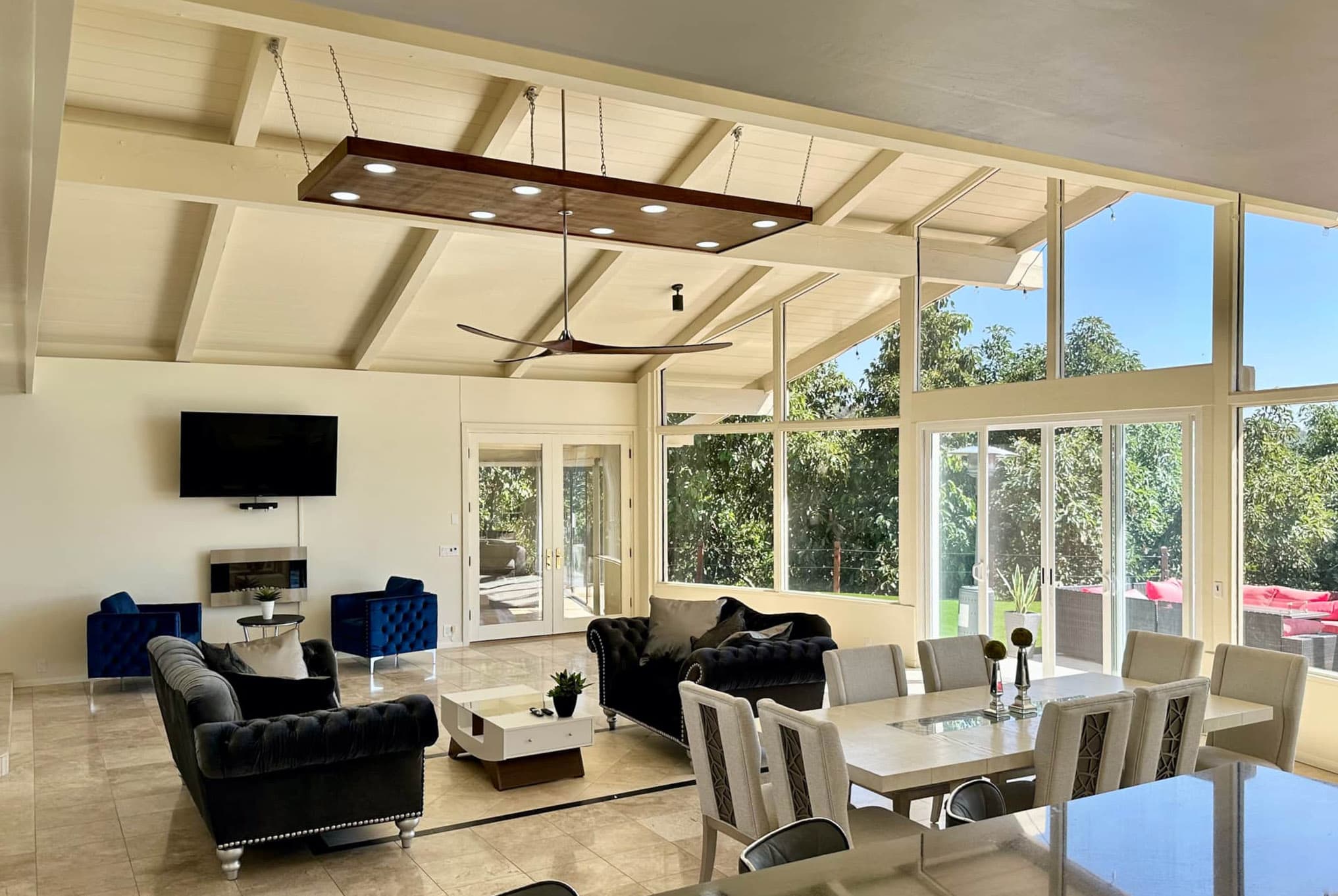 California, San Diego — Luxury furnished apartment in California, San Diego