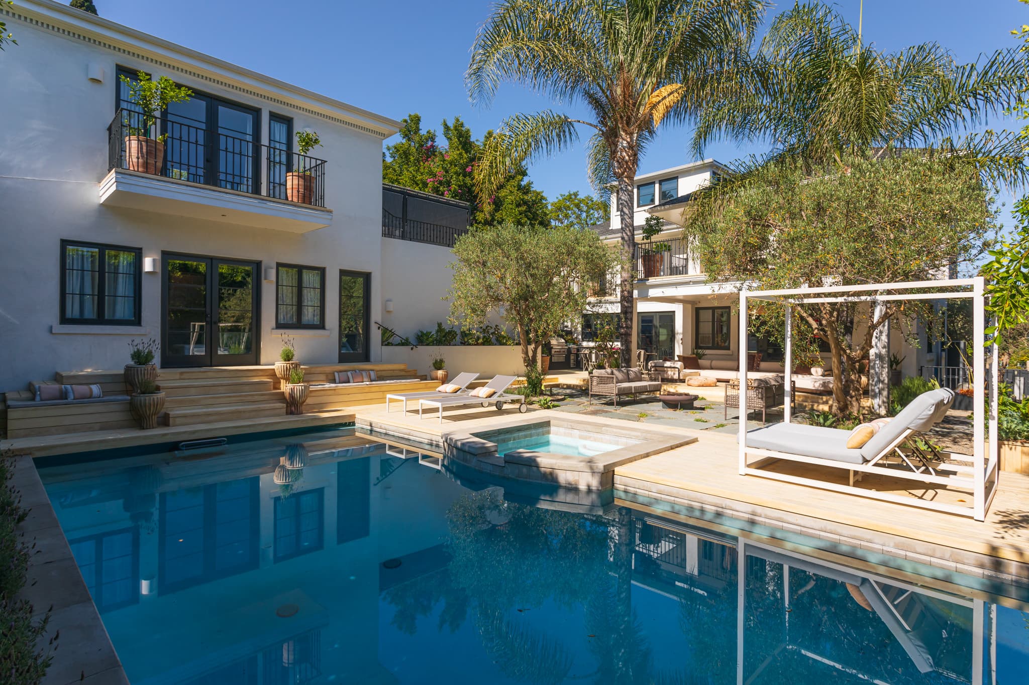 Laurel Canyon, Los Angeles — Luxury furnished apartment in Laurel Canyon, Los Angeles