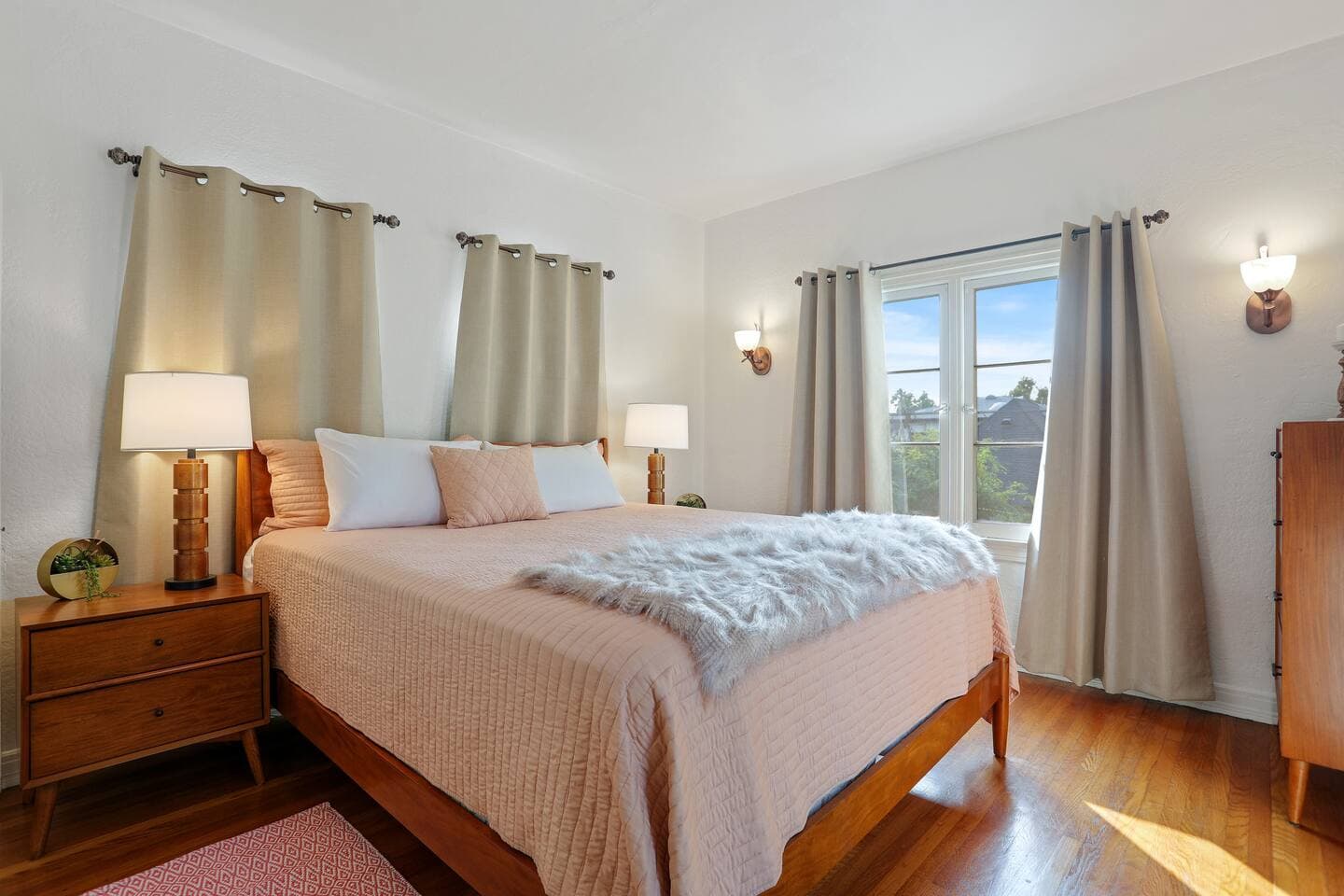 Pico-Robertson, Los Angeles — Luxury furnished apartment in Pico Robertson, Los Angeles