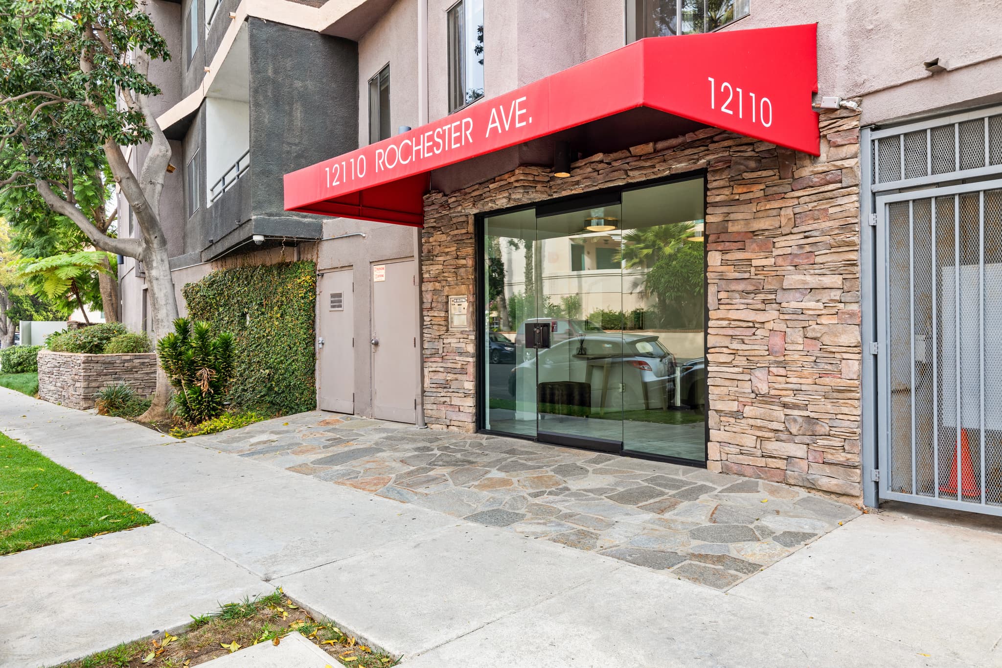 Brentwood, Los Angeles — Luxury furnished apartment in Brentwood, Los Angeles