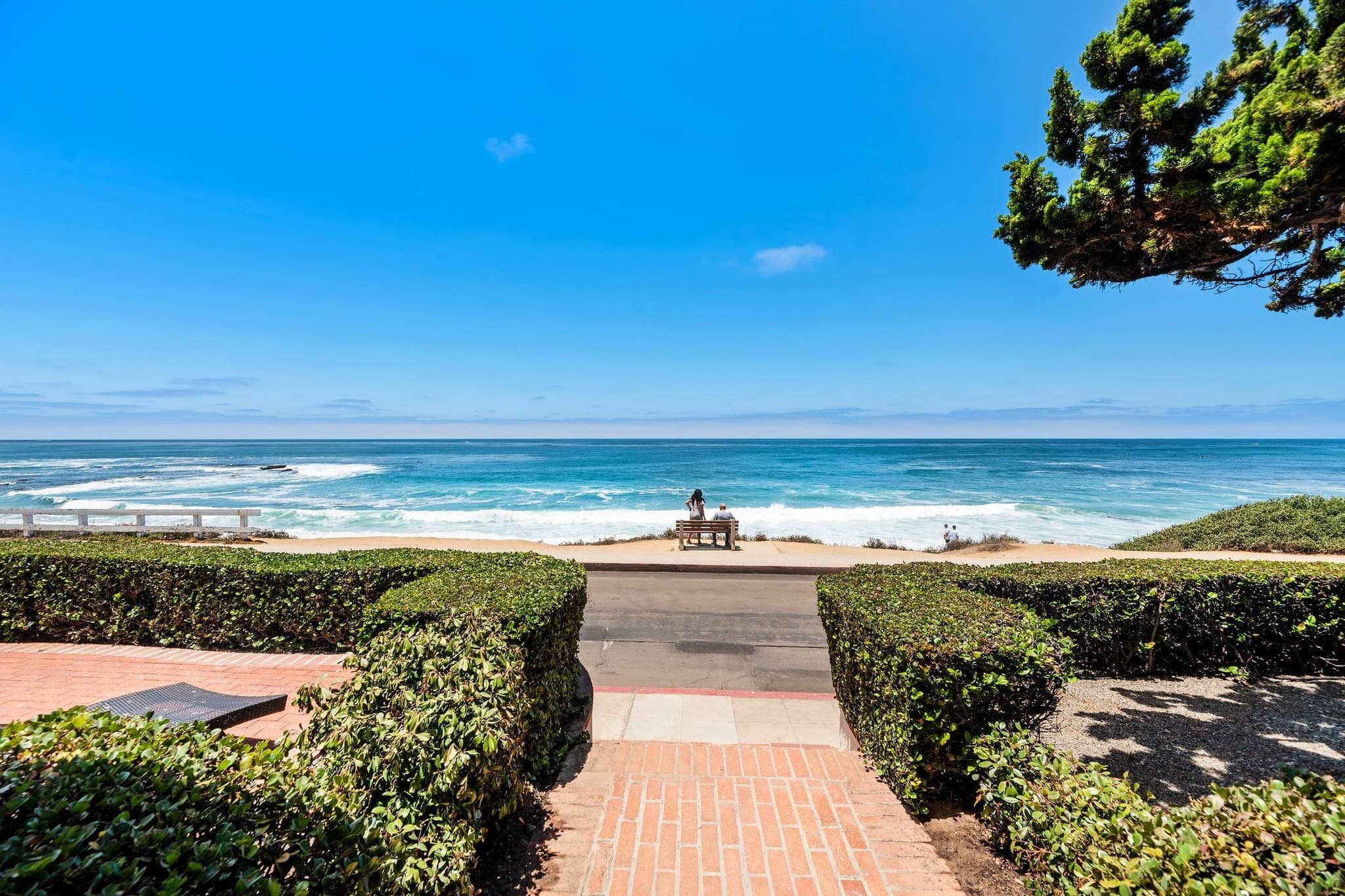 La Jolla, San Diego — Luxury furnished apartment in La Jolla, San Diego