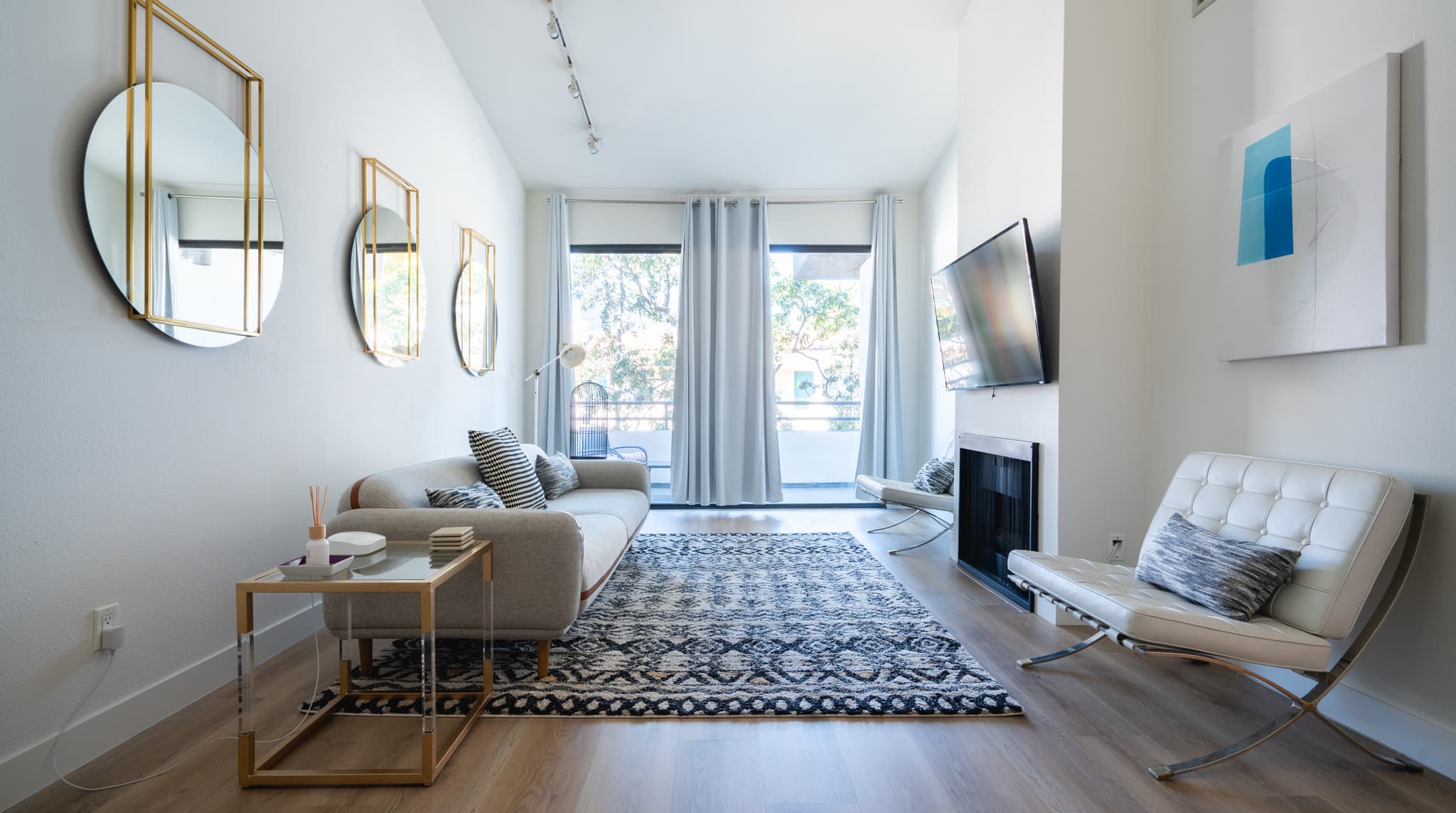 Brentwood, Los Angeles — Luxury furnished apartment in Brentwood, Los Angeles